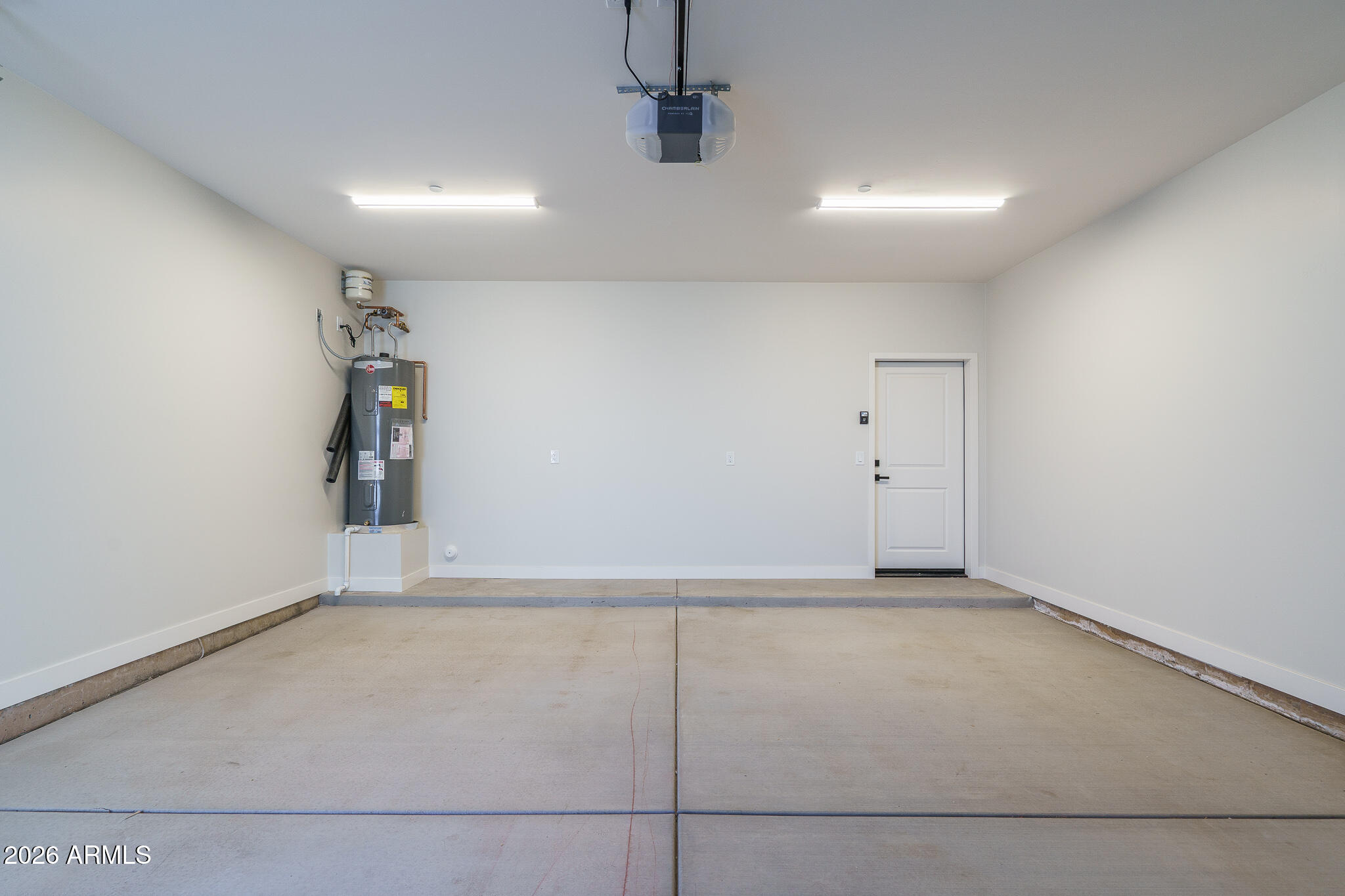 2601 E CLARENDON Avenue 14