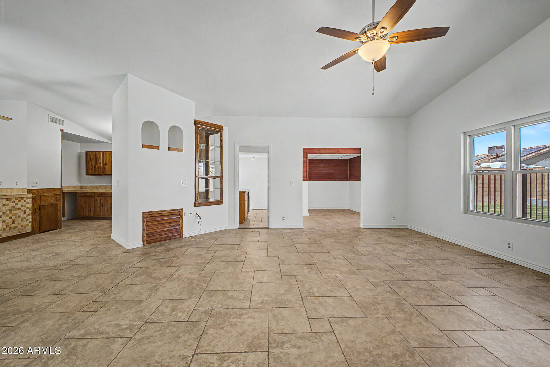 6350 W ONYX Avenue