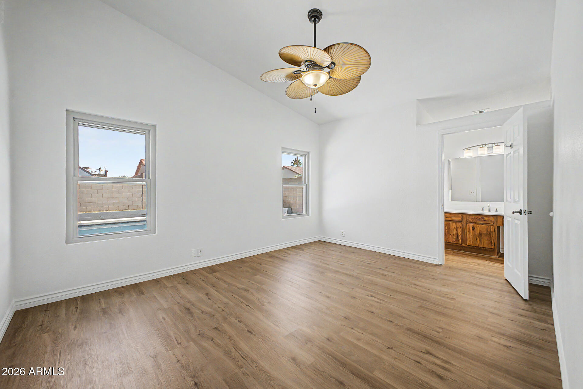6350 W ONYX Avenue