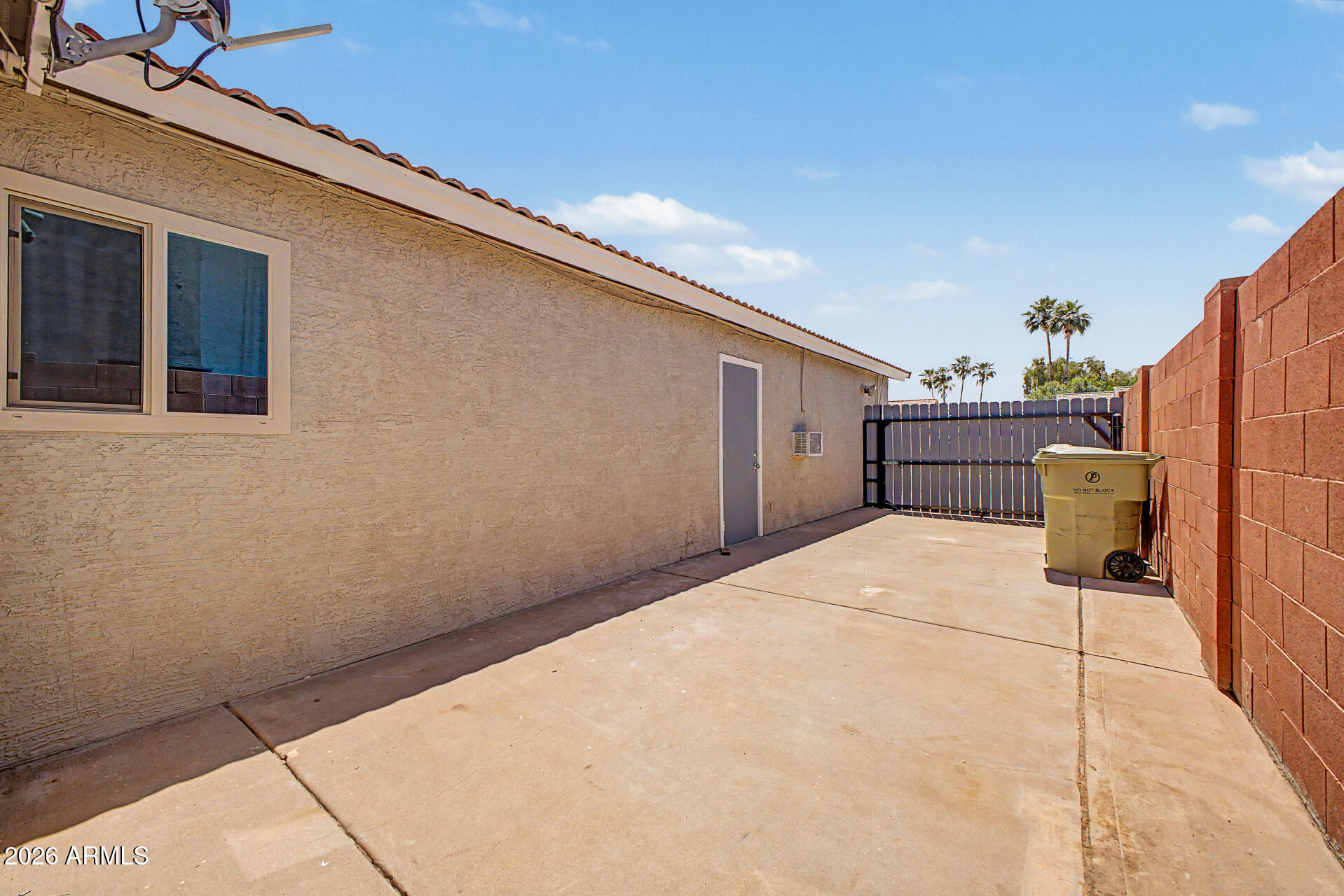 6350 W ONYX Avenue