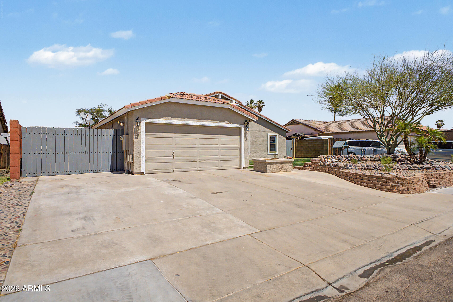 6350 W ONYX Avenue