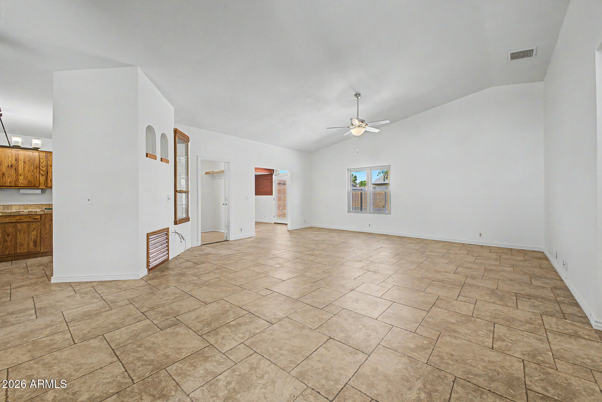 6350 W ONYX Avenue