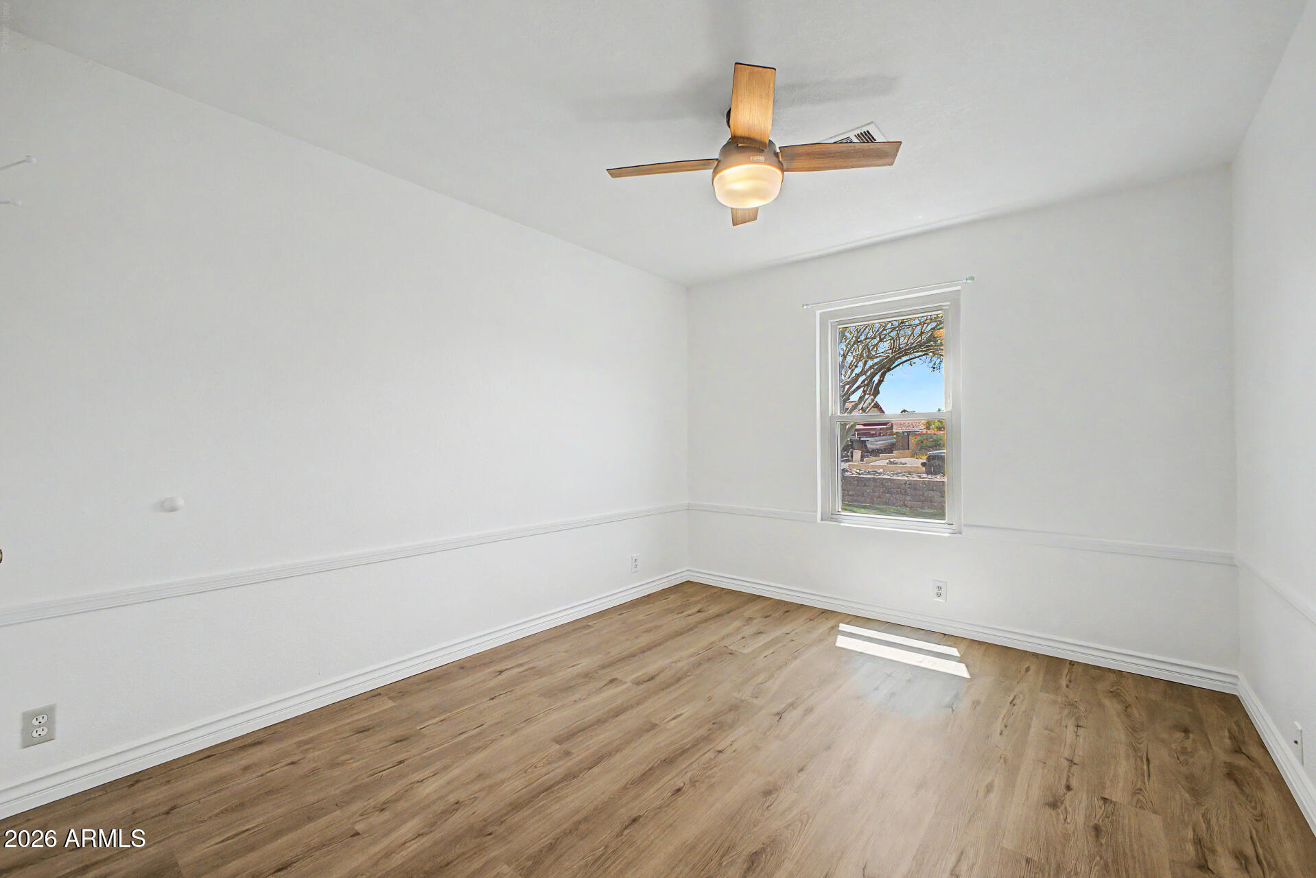 6350 W ONYX Avenue
