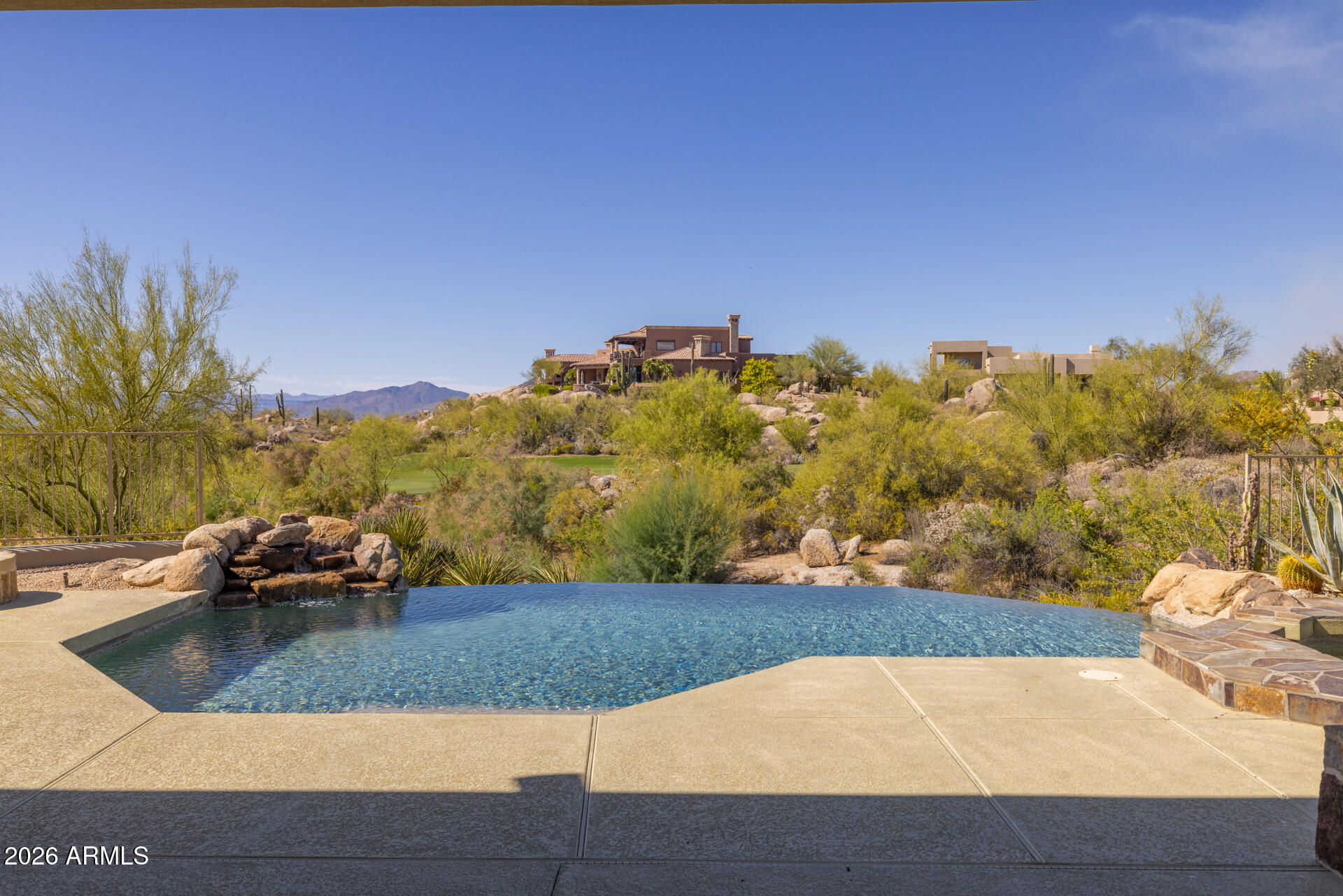 10686 E MARK Lane