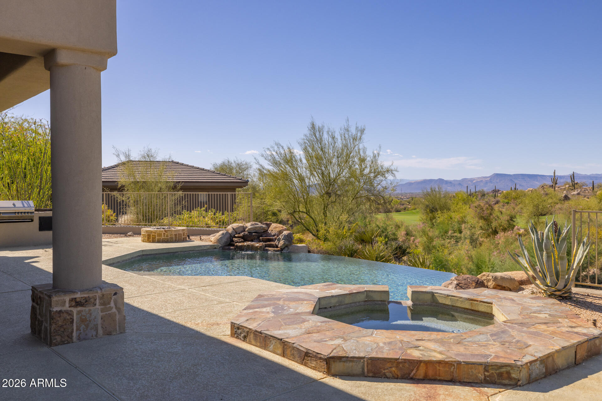 10686 E MARK Lane