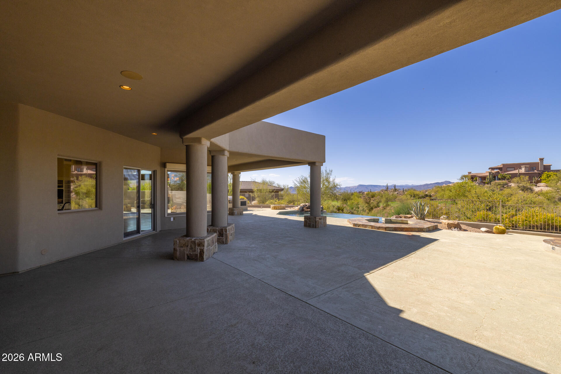 10686 E MARK Lane