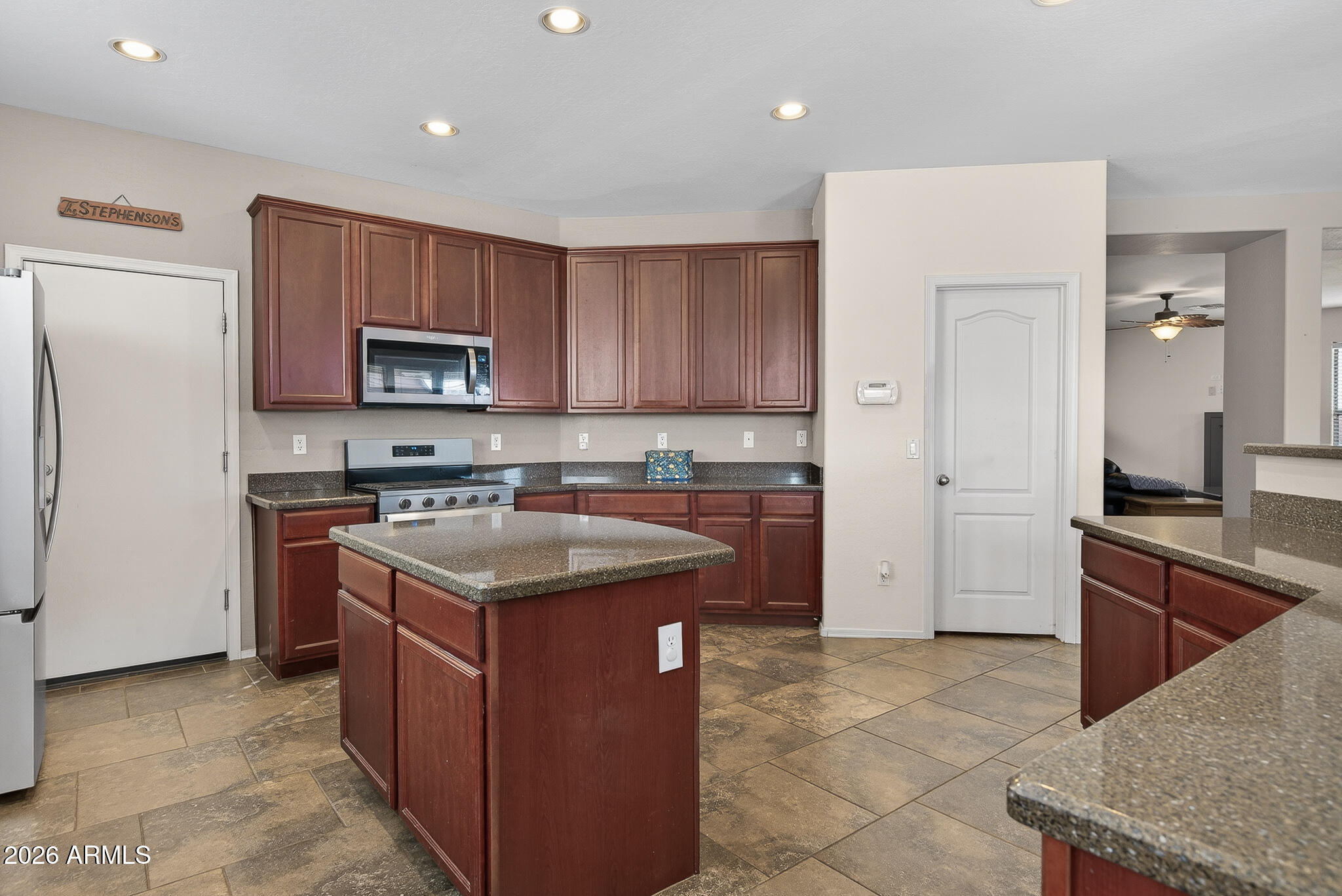 25660 N DESERT MESA Drive