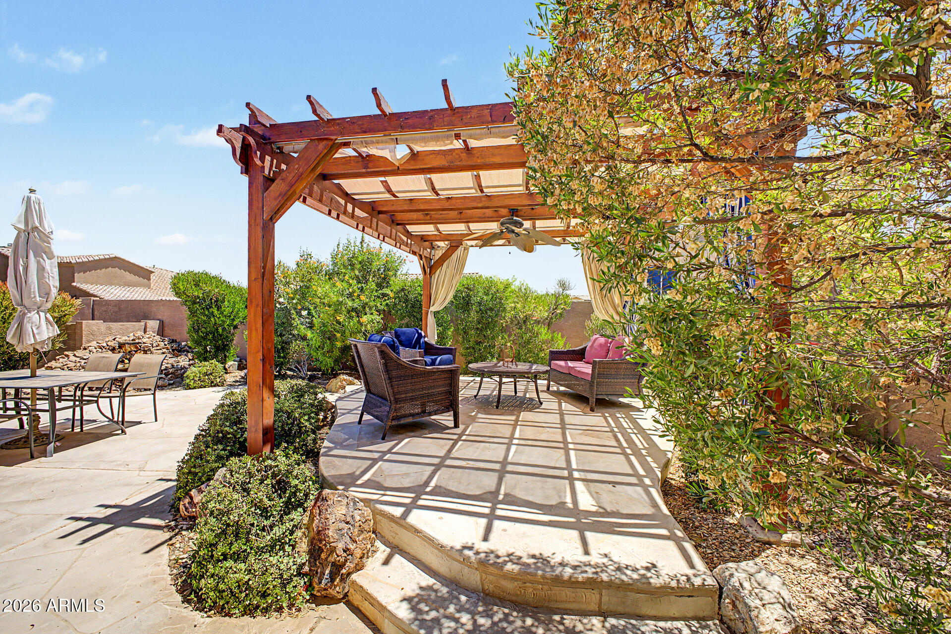 649 W MUIRWOOD Drive