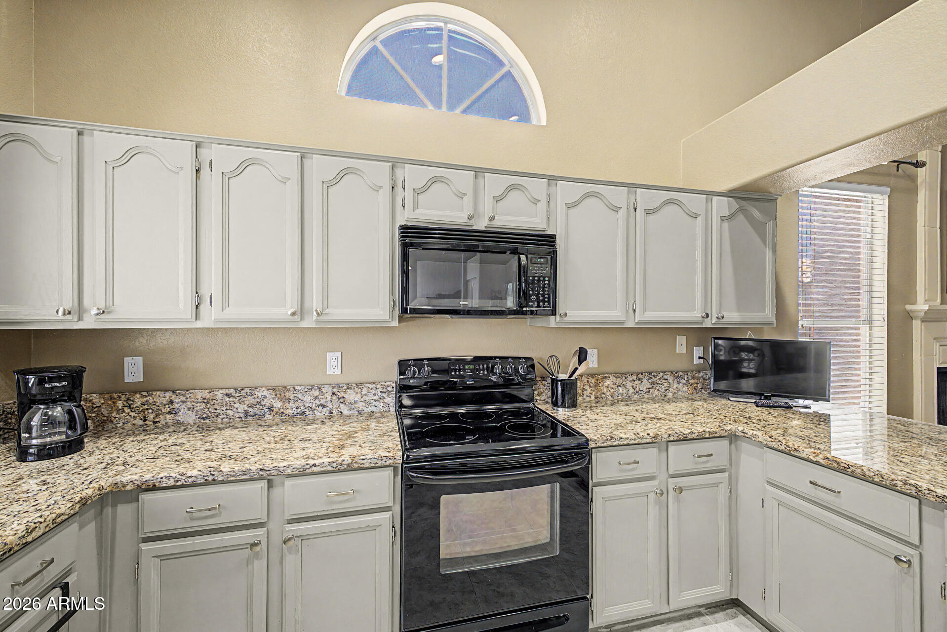 649 W MUIRWOOD Drive