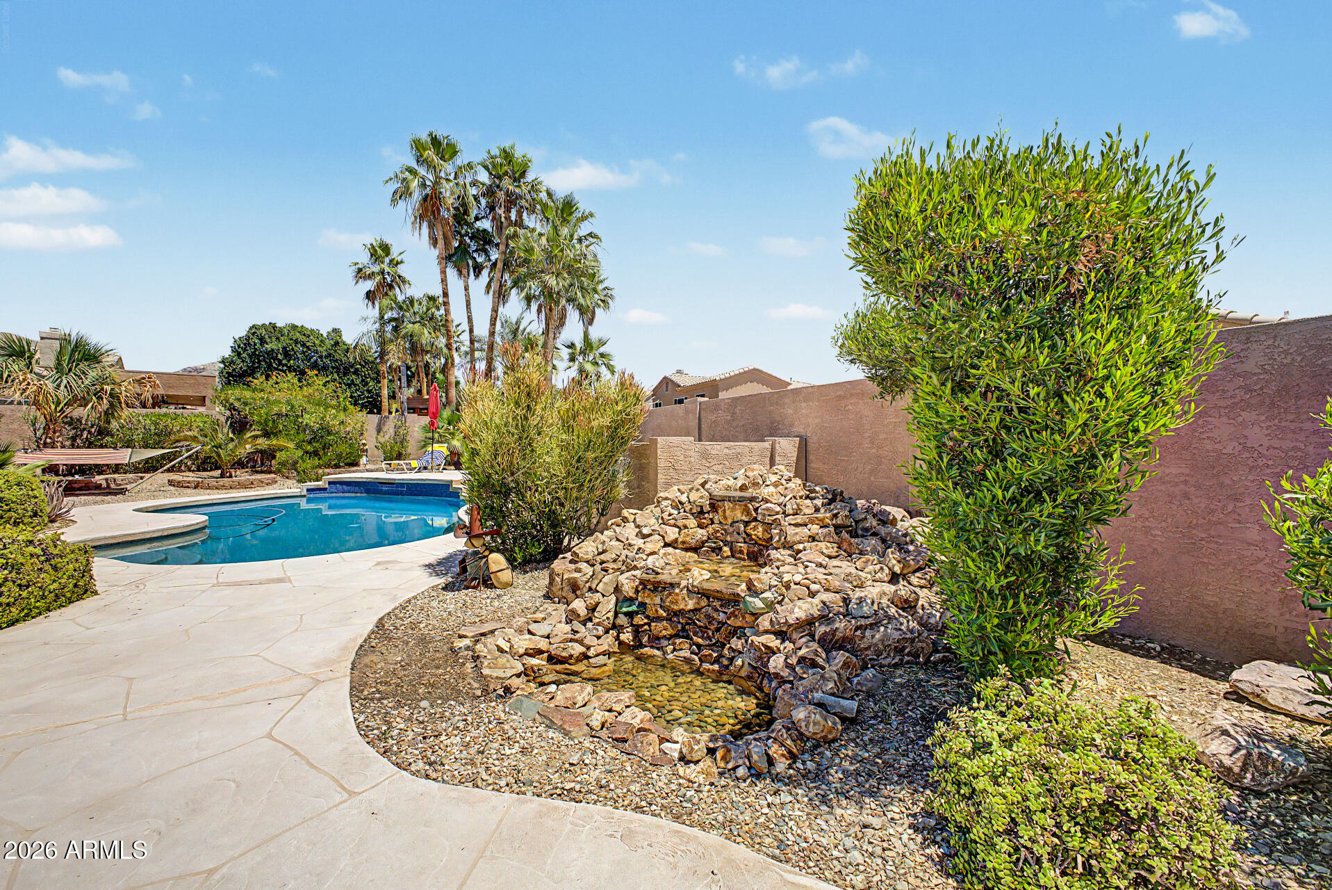 649 W MUIRWOOD Drive