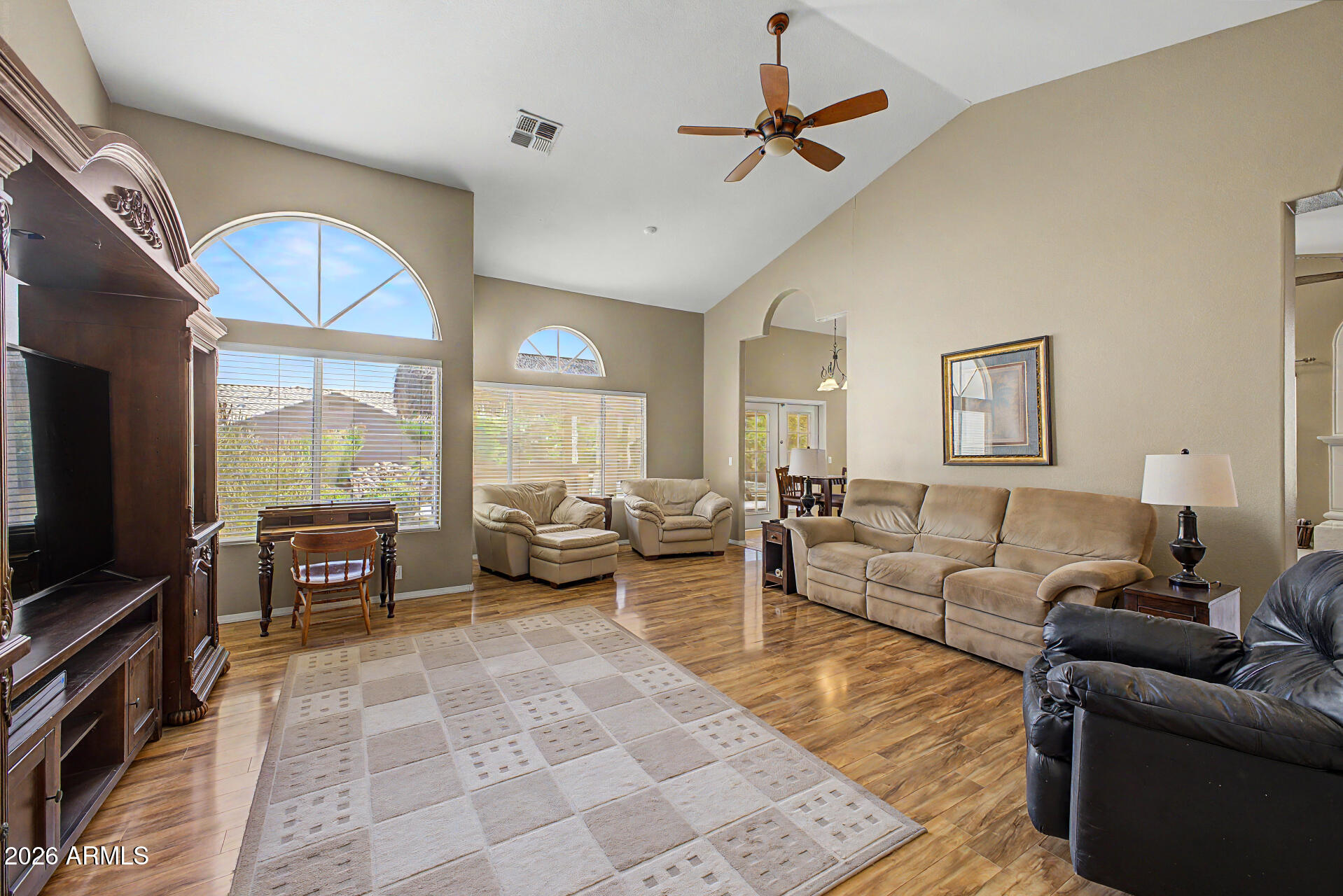 649 W MUIRWOOD Drive