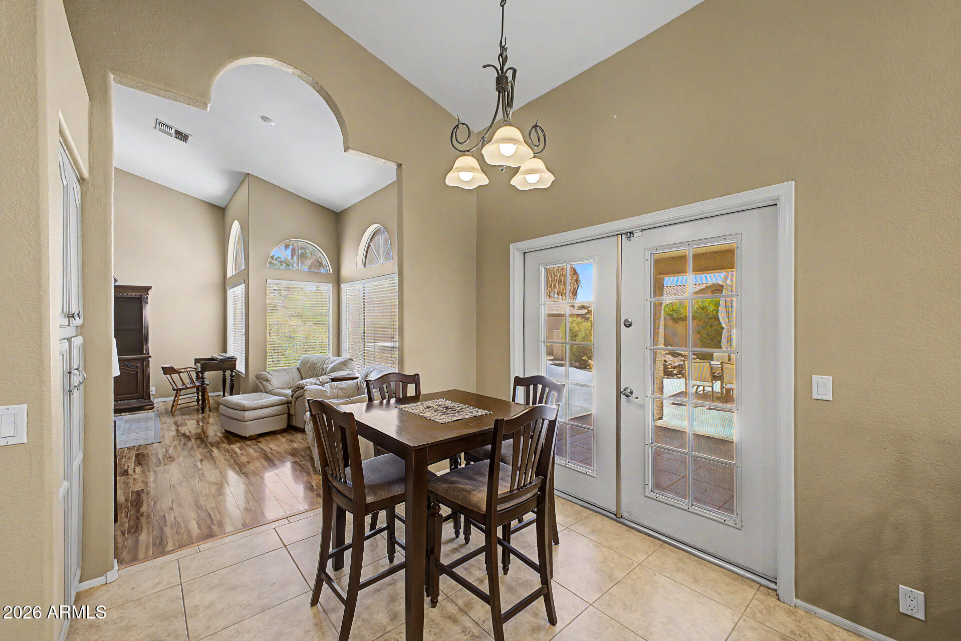 649 W MUIRWOOD Drive