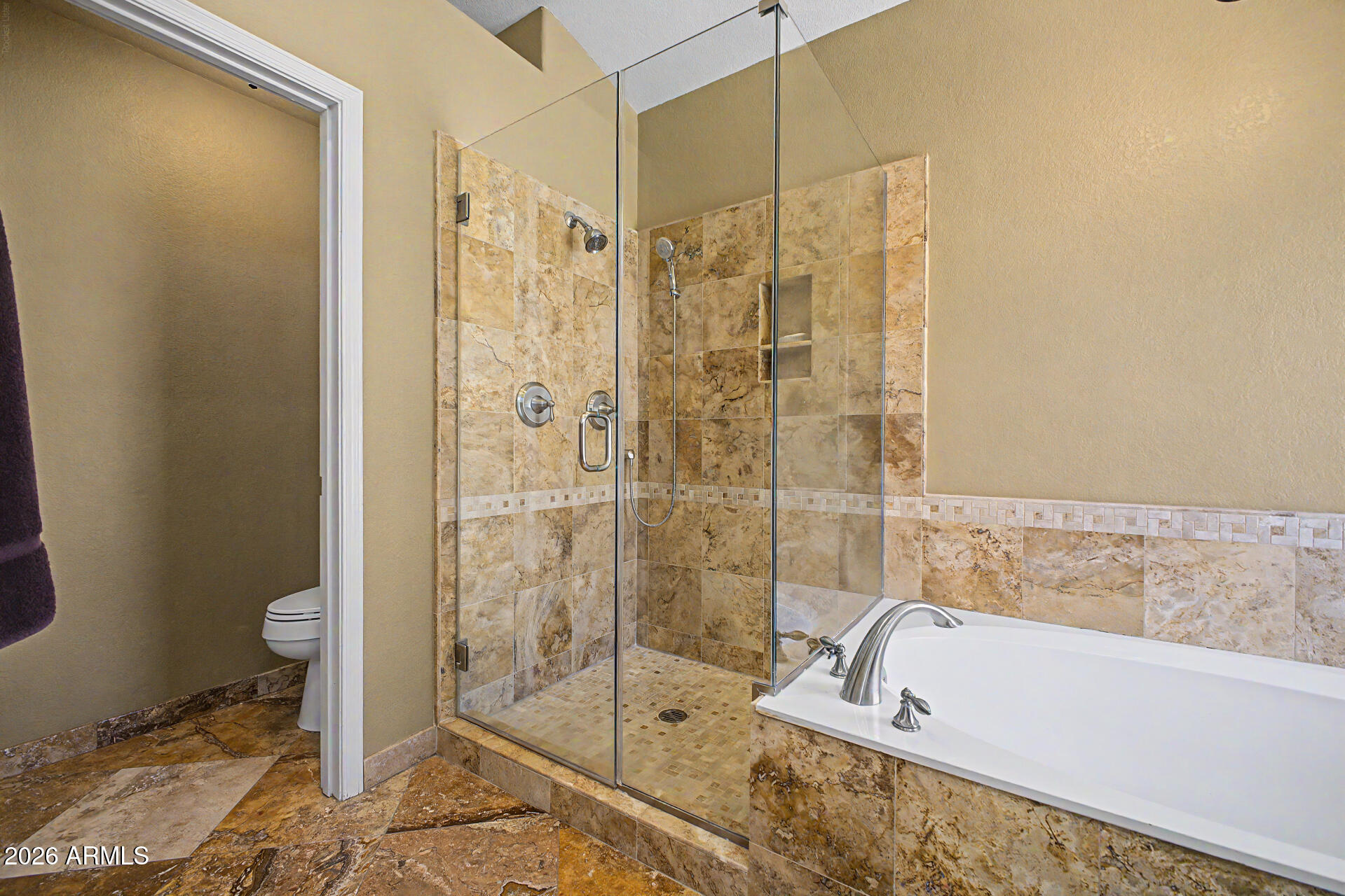 649 W MUIRWOOD Drive
