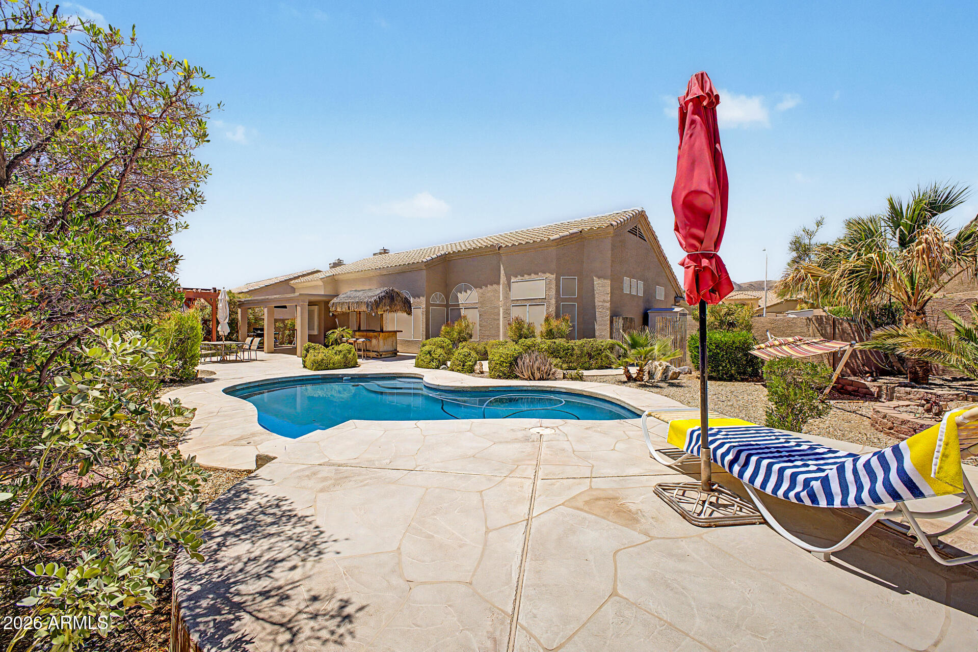 649 W MUIRWOOD Drive