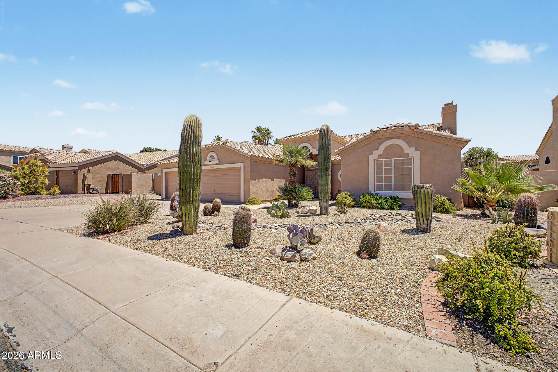 649 W MUIRWOOD Drive