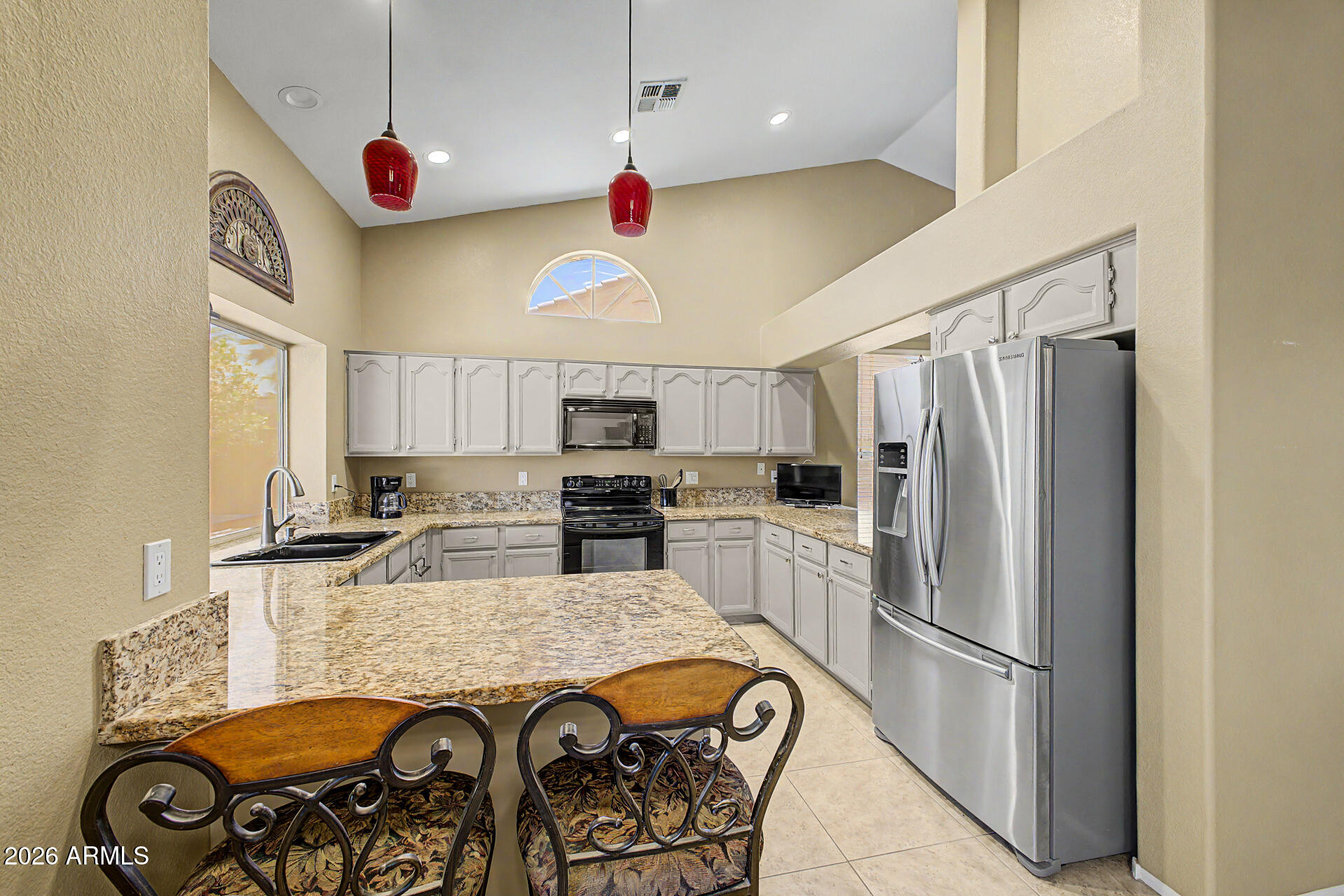 649 W MUIRWOOD Drive