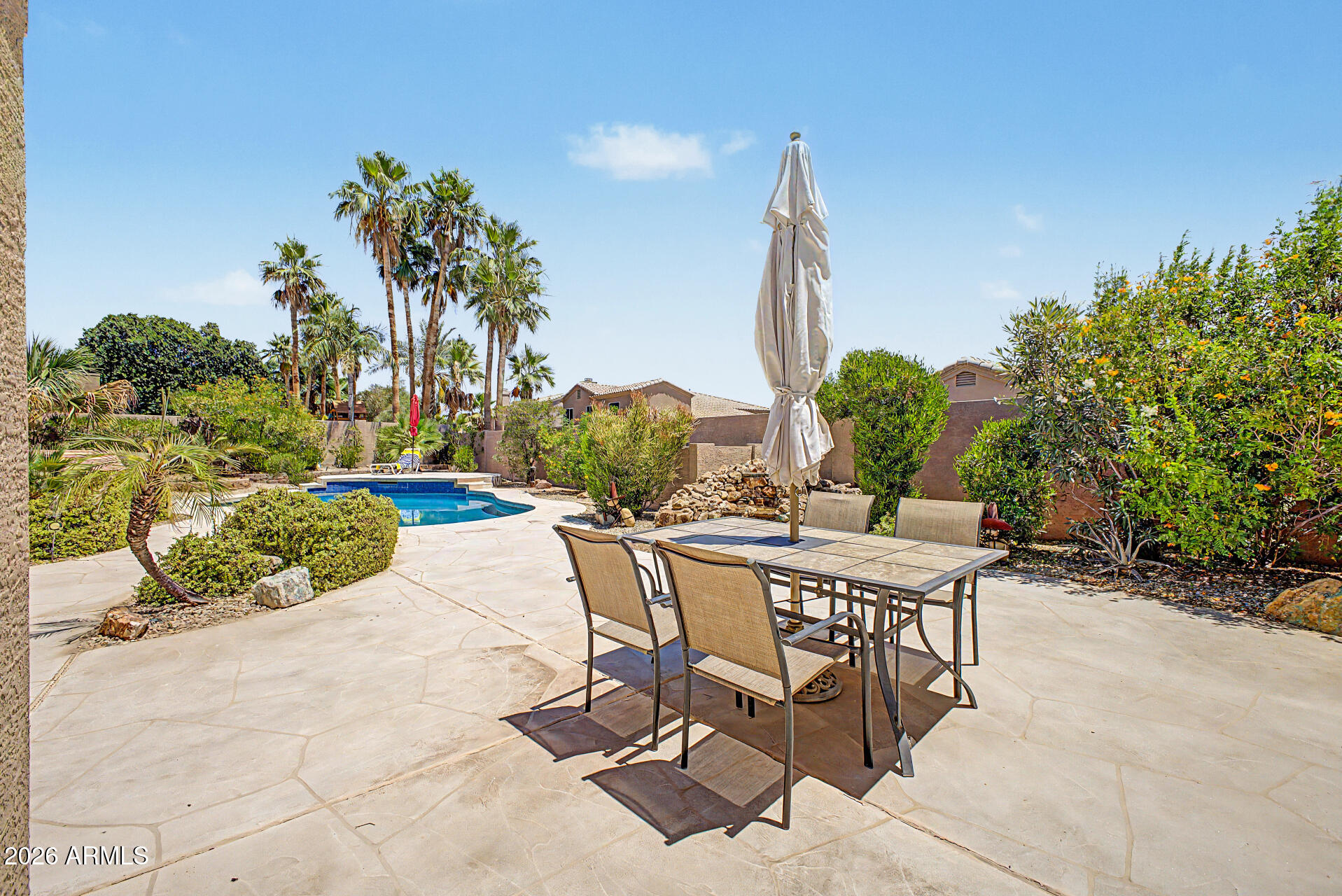 649 W MUIRWOOD Drive