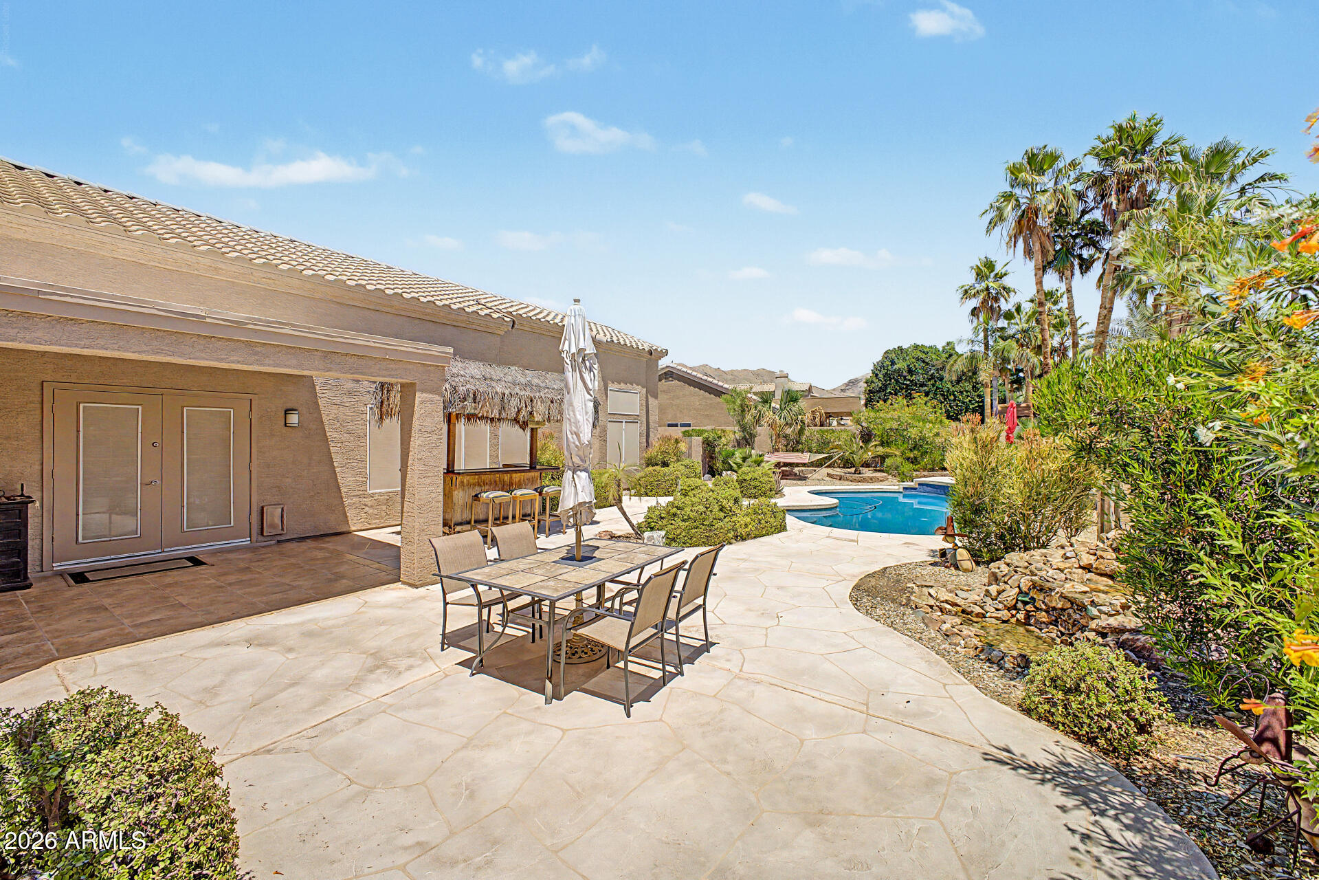 649 W MUIRWOOD Drive