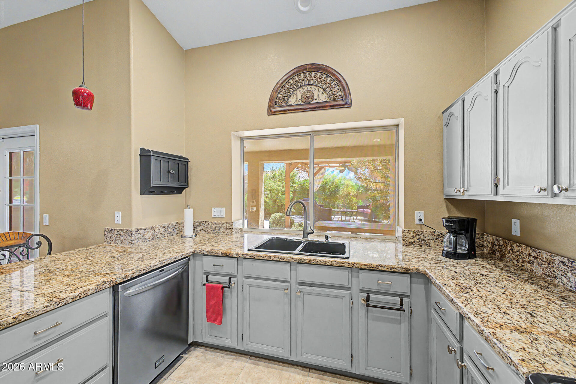 649 W MUIRWOOD Drive