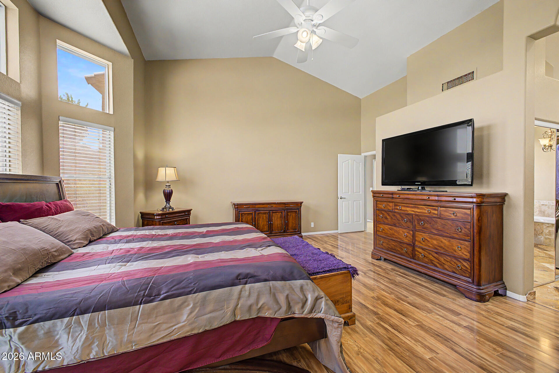 649 W MUIRWOOD Drive