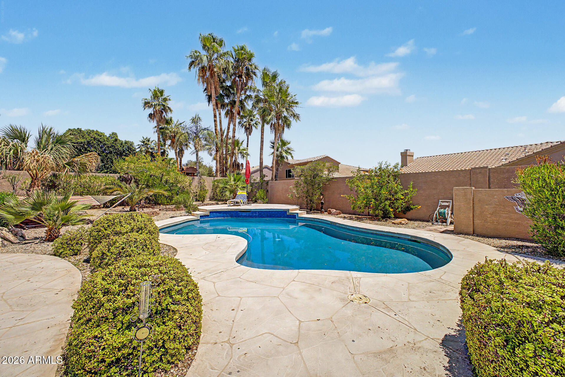 649 W MUIRWOOD Drive