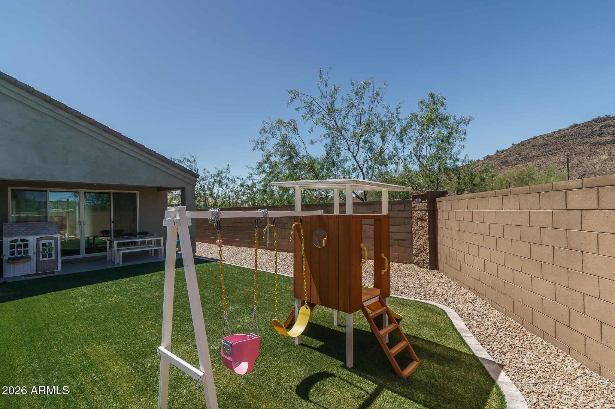 2004 E PARK VIEW Lane