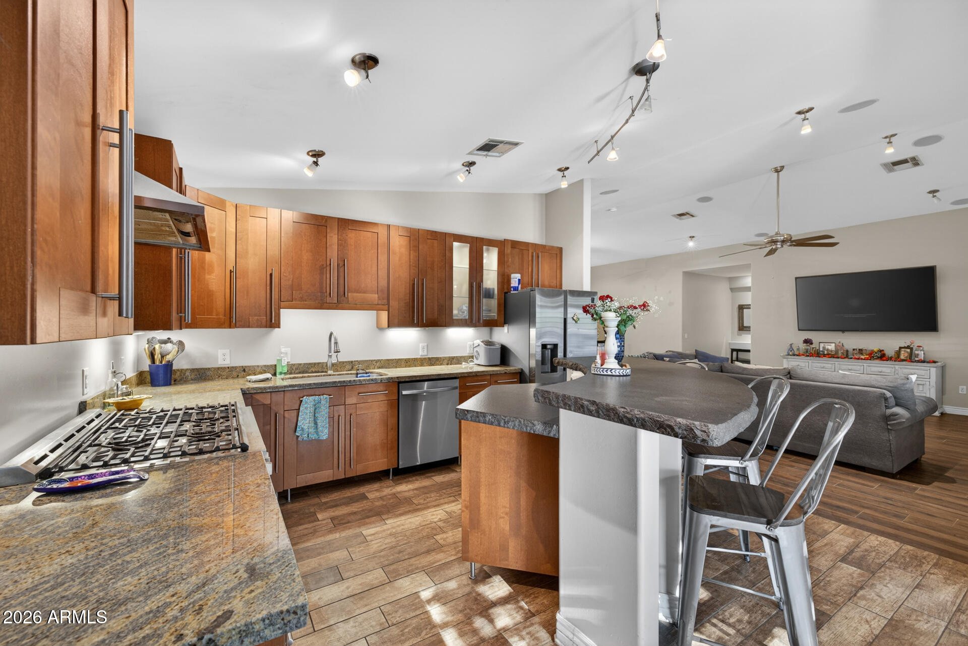 2830 W HARVEST GROVES Lane