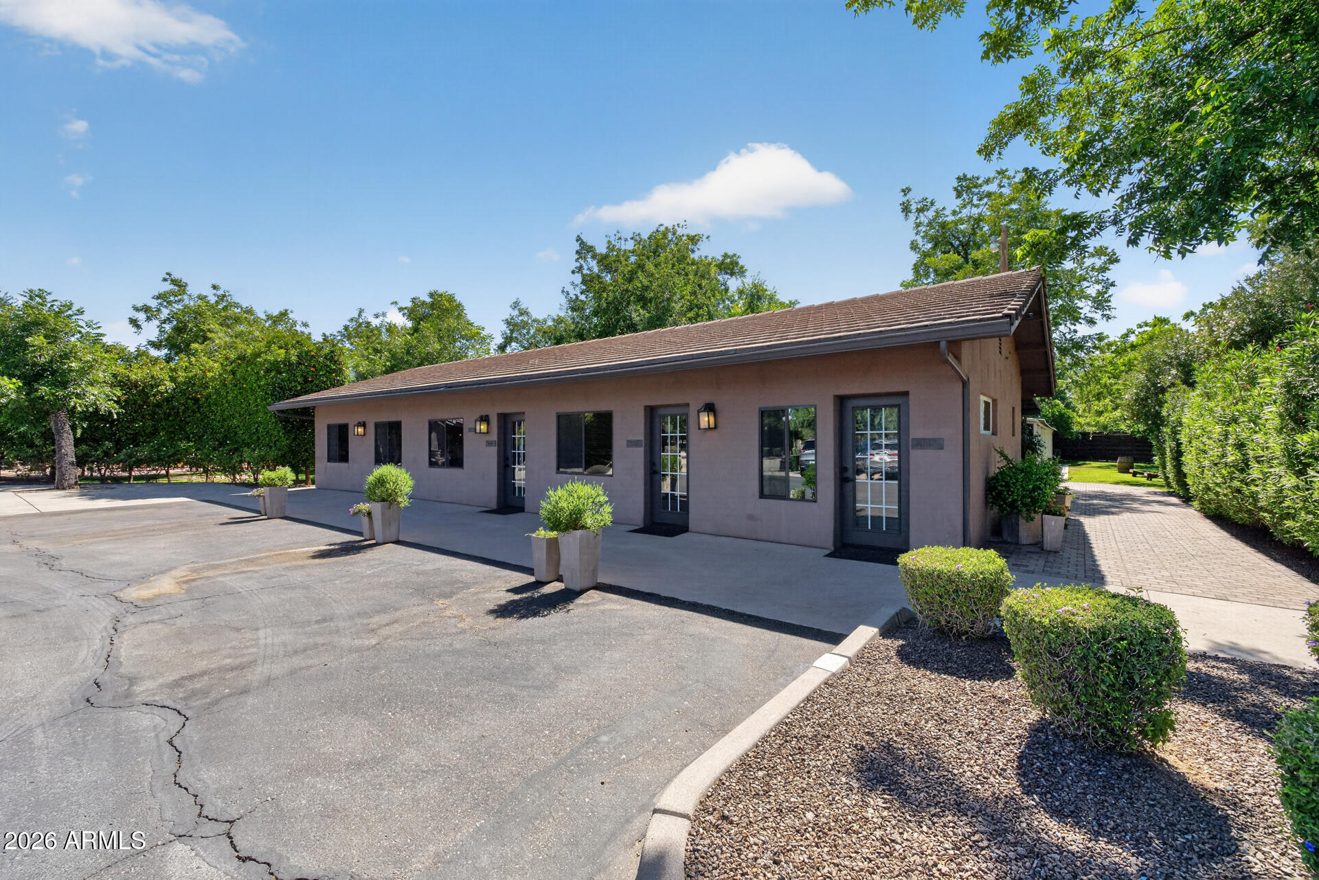 2830 W HARVEST GROVES Lane