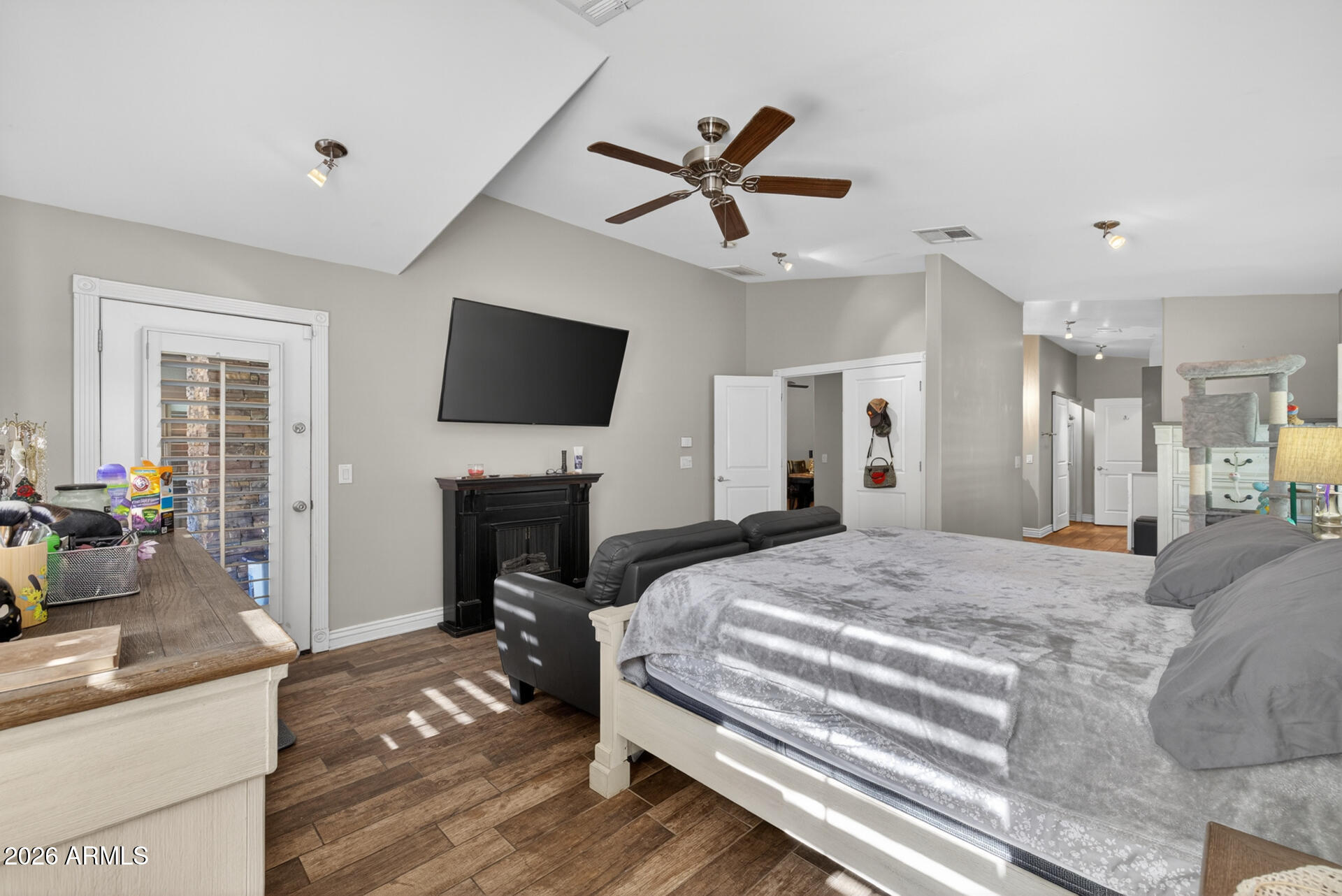 2830 W HARVEST GROVES Lane