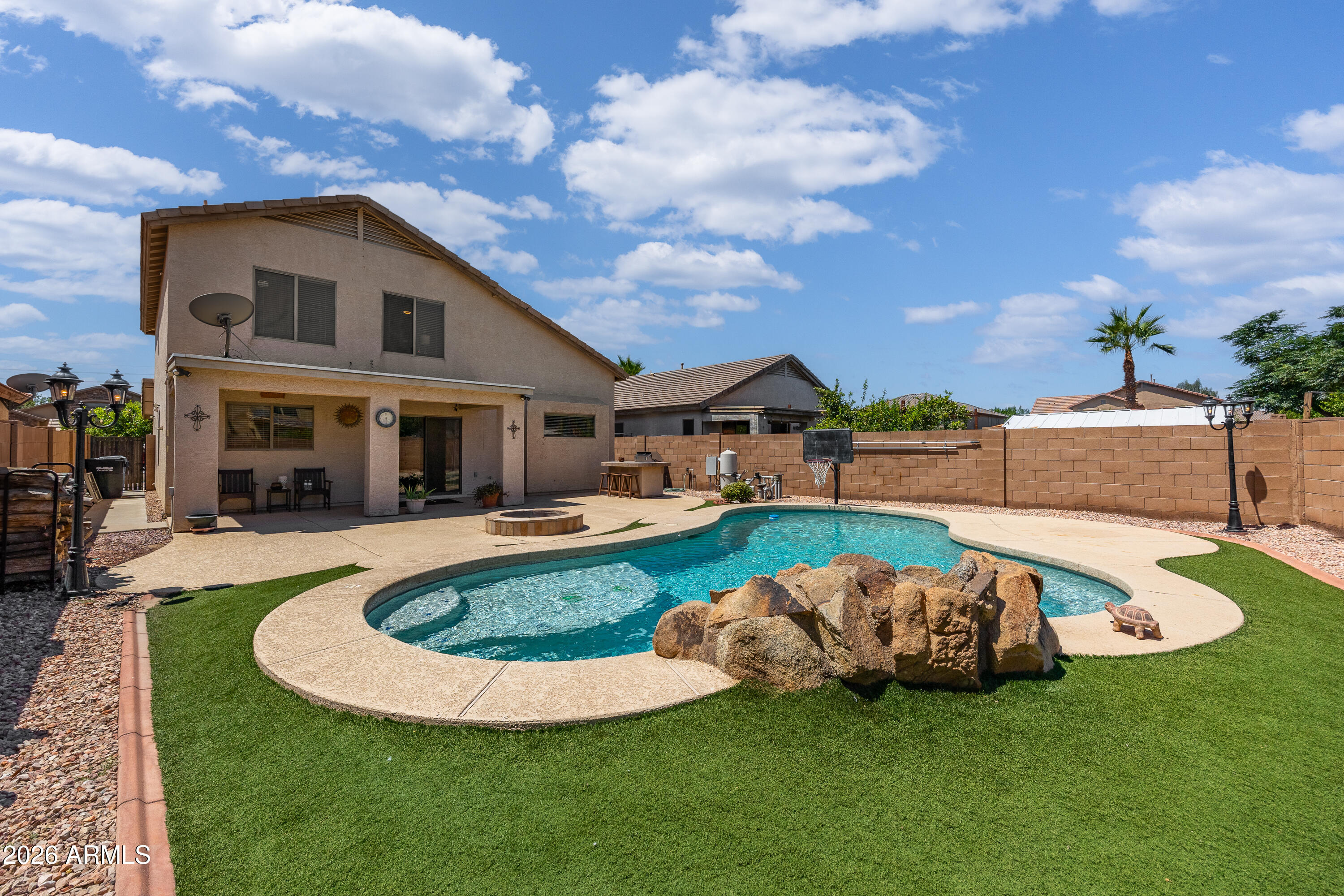 11234 W ALMERIA Road