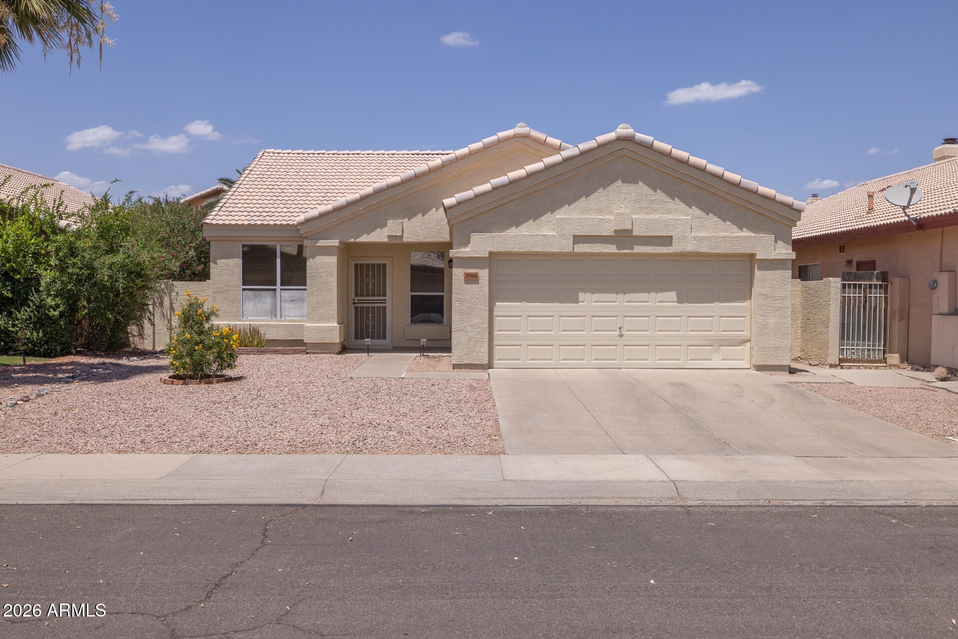 1068 W GLENMERE Drive