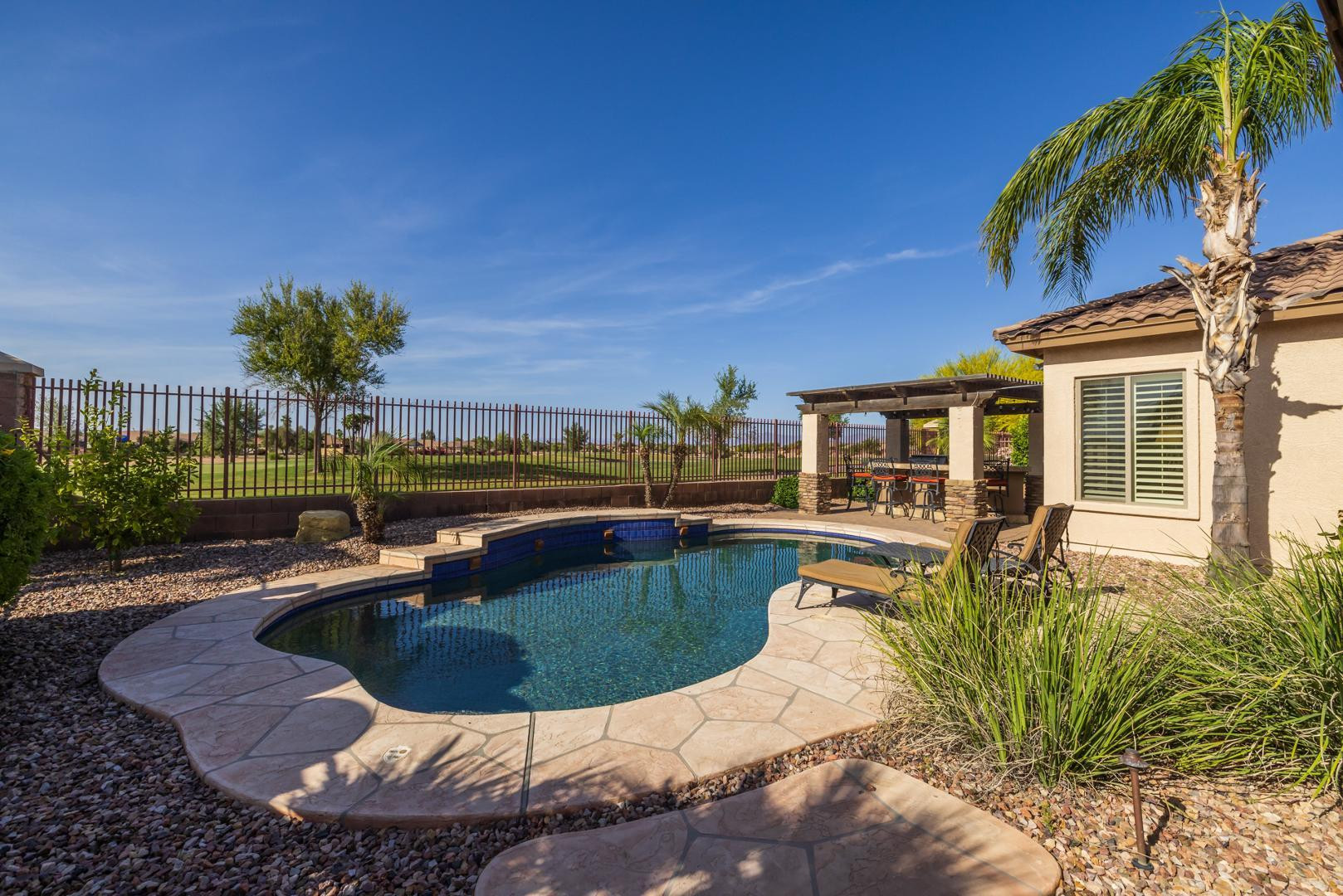 4176 E CLUBVIEW Drive