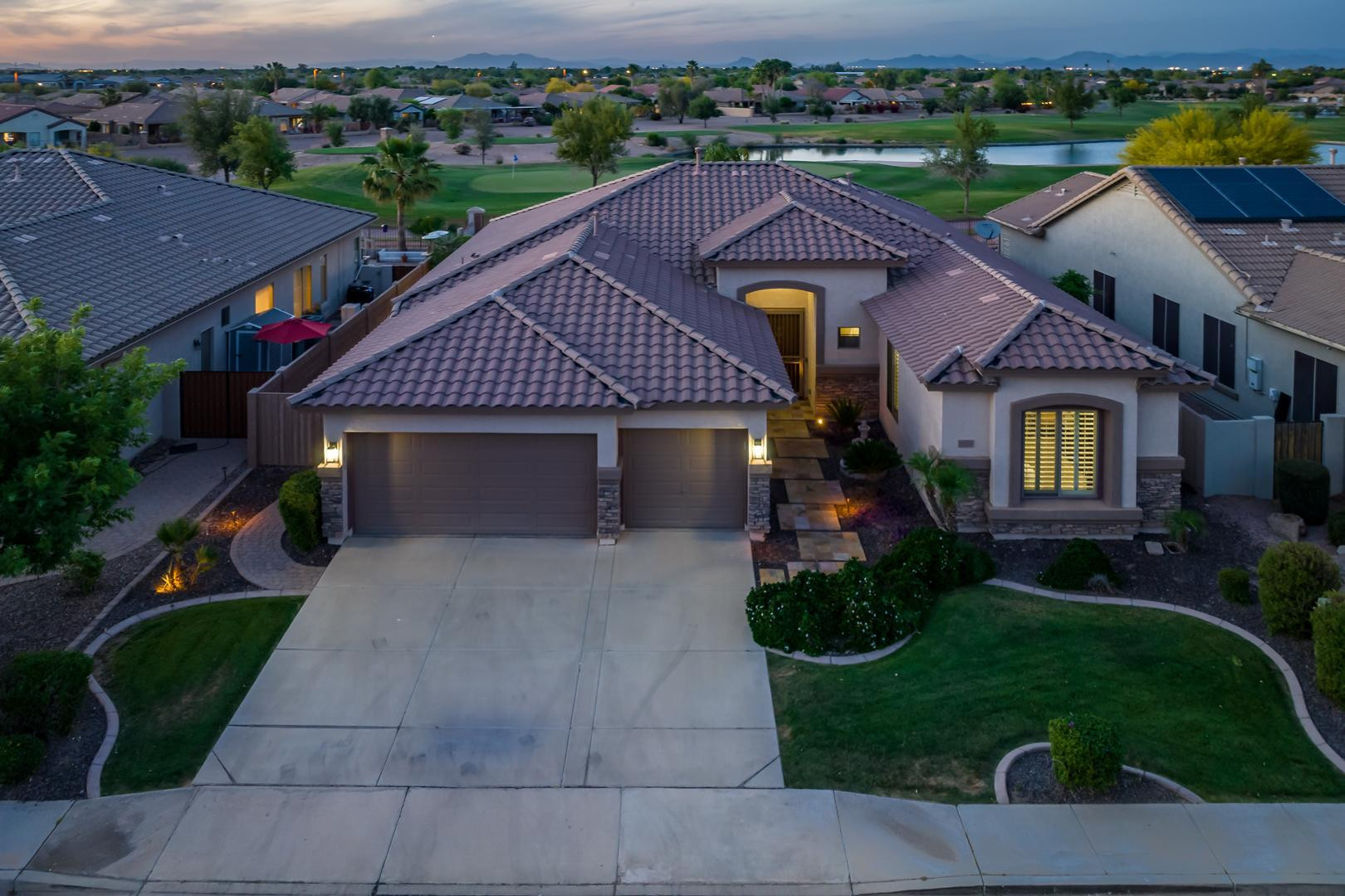 4176 E CLUBVIEW Drive