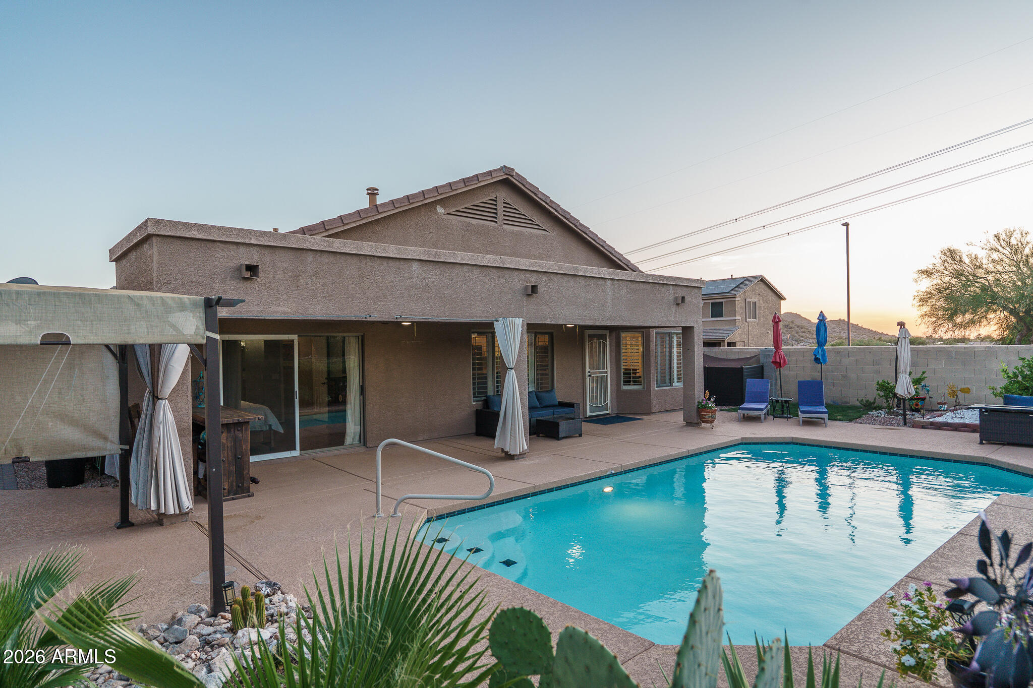 17542 W ROCK LEDGE Road