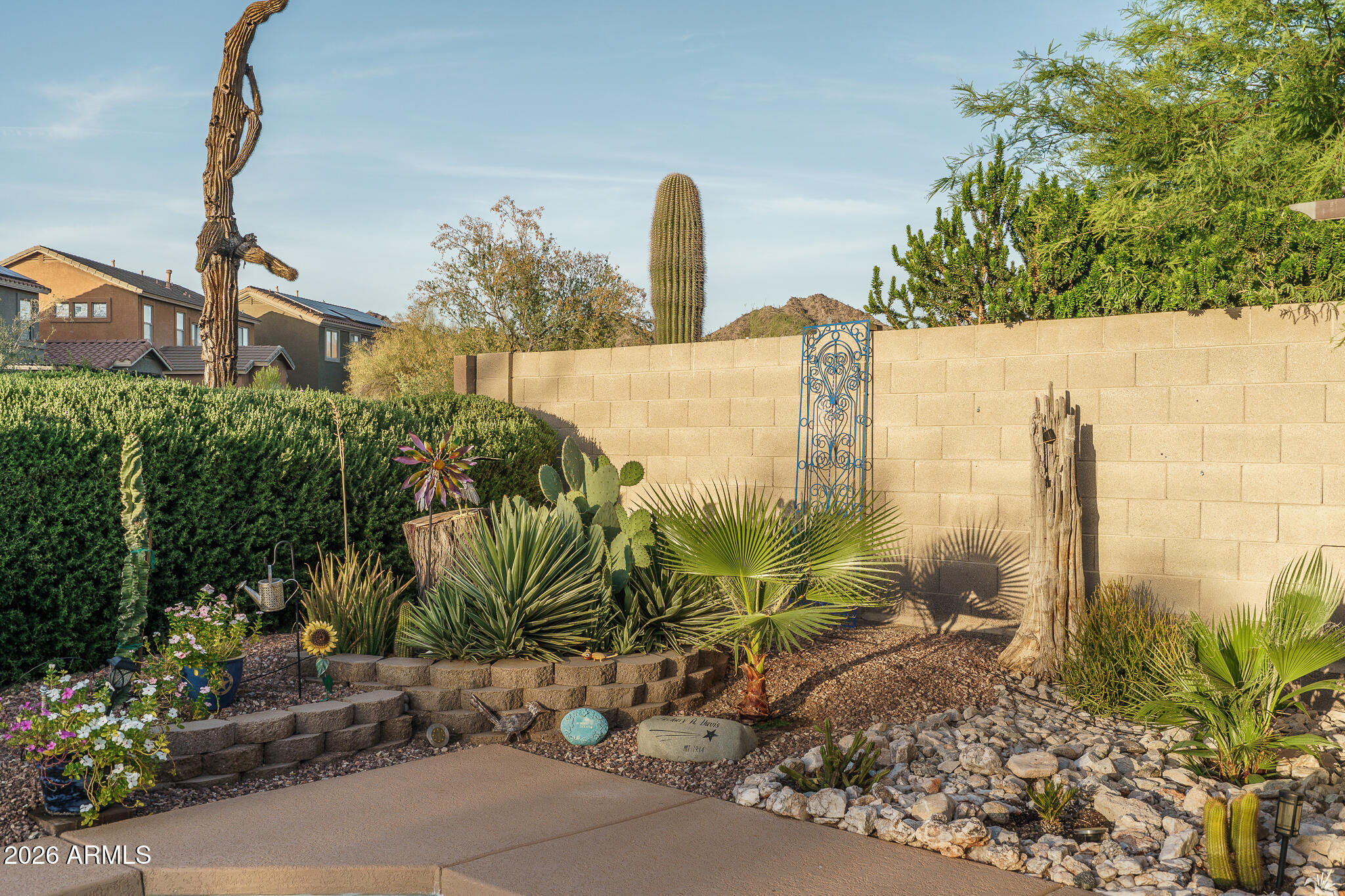 17542 W ROCK LEDGE Road