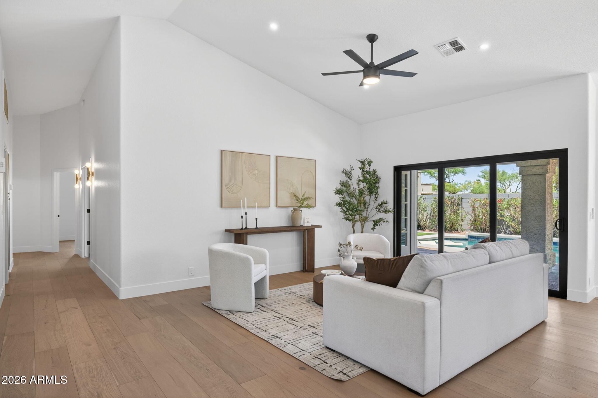5002 E KAREN Drive