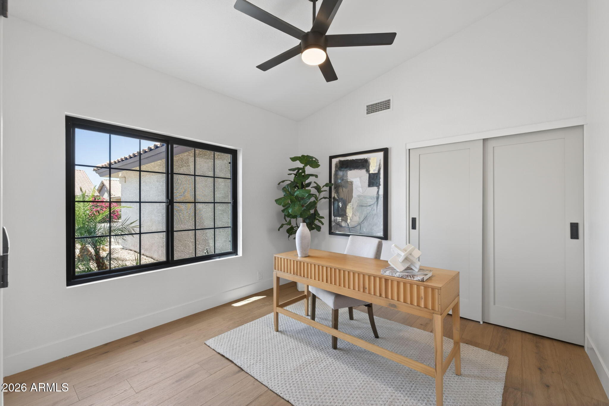 5002 E KAREN Drive