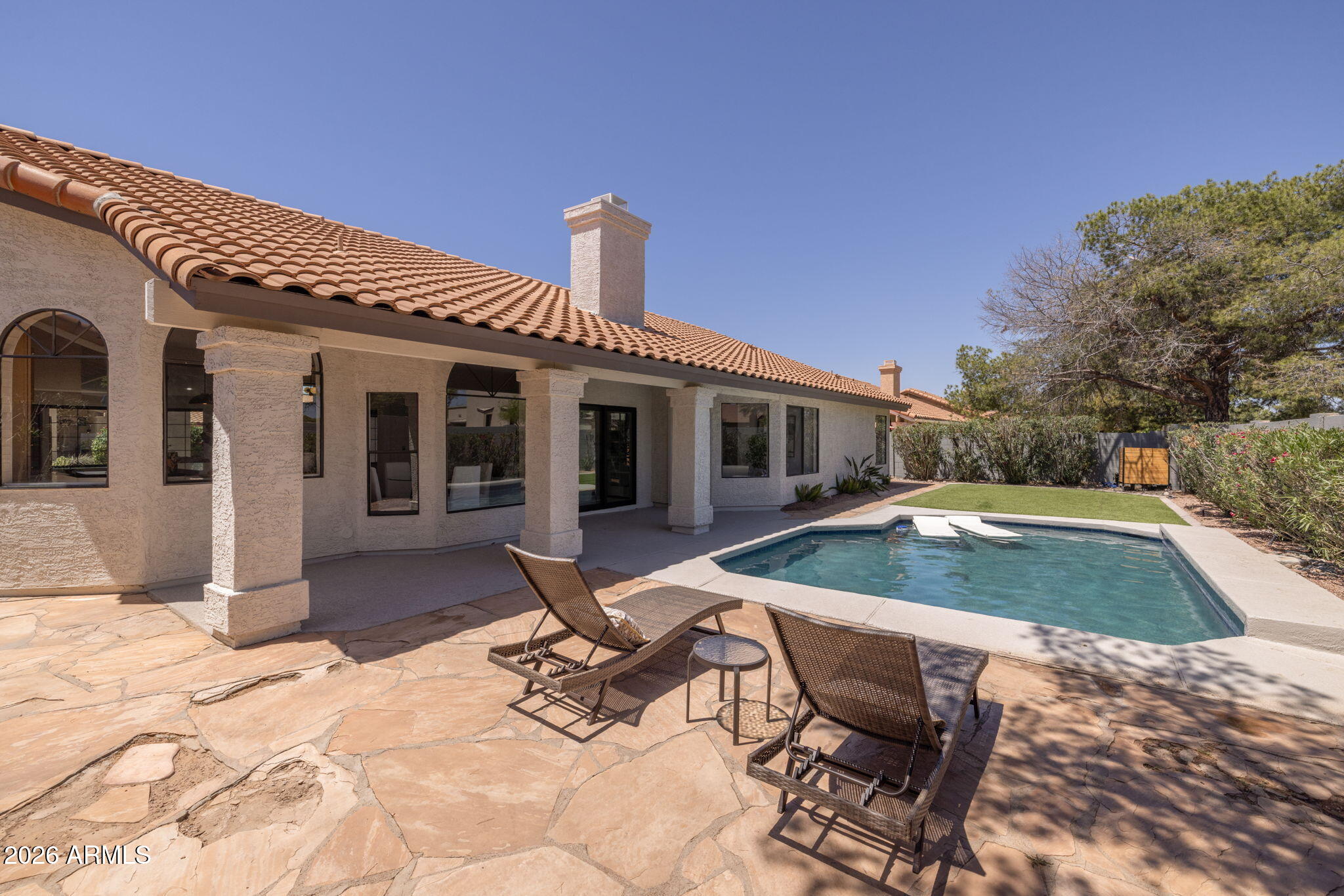 5002 E KAREN Drive