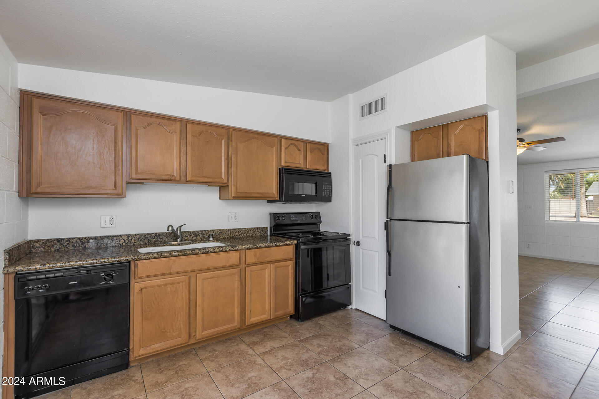 7025 E WILSHIRE Drive Apt 1