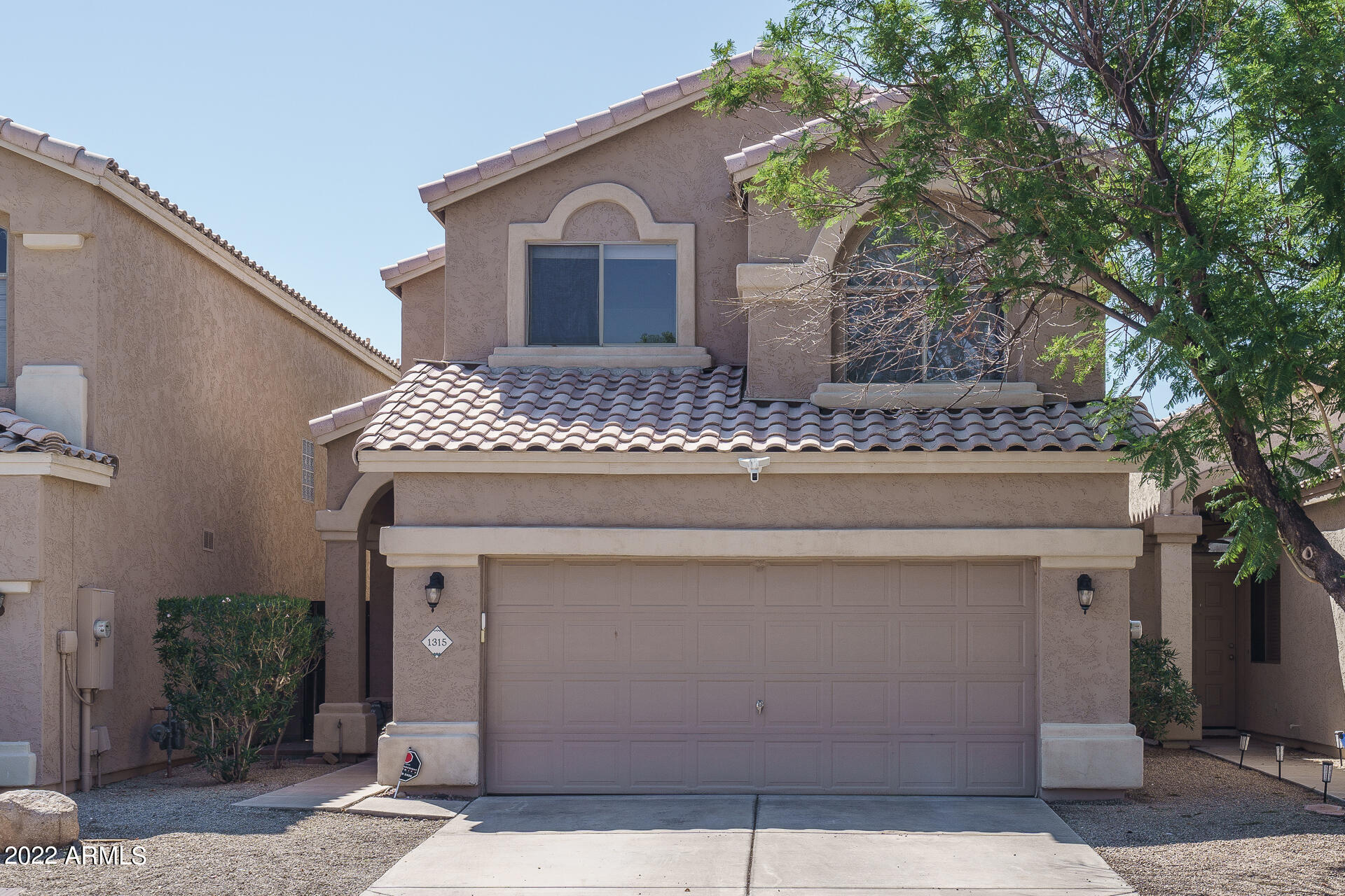 1315 W ESCUDA Road