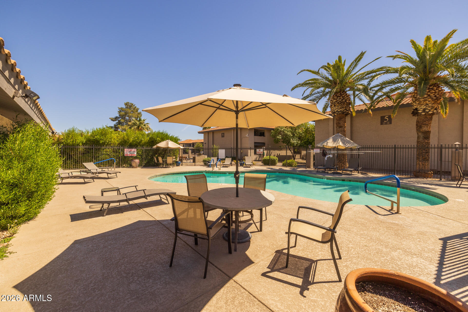 1402 E GUADALUPE Road 215