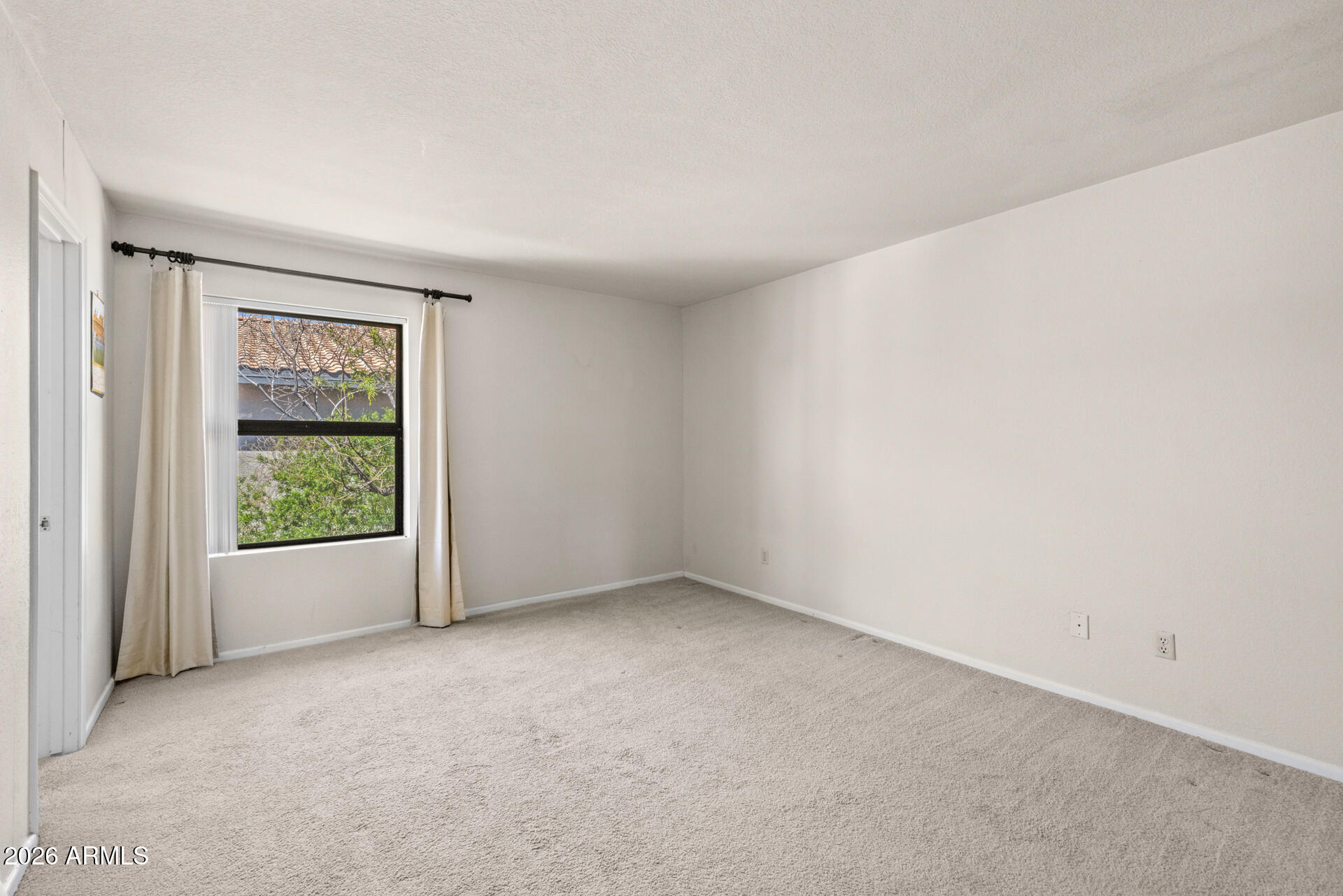 1402 E GUADALUPE Road 215