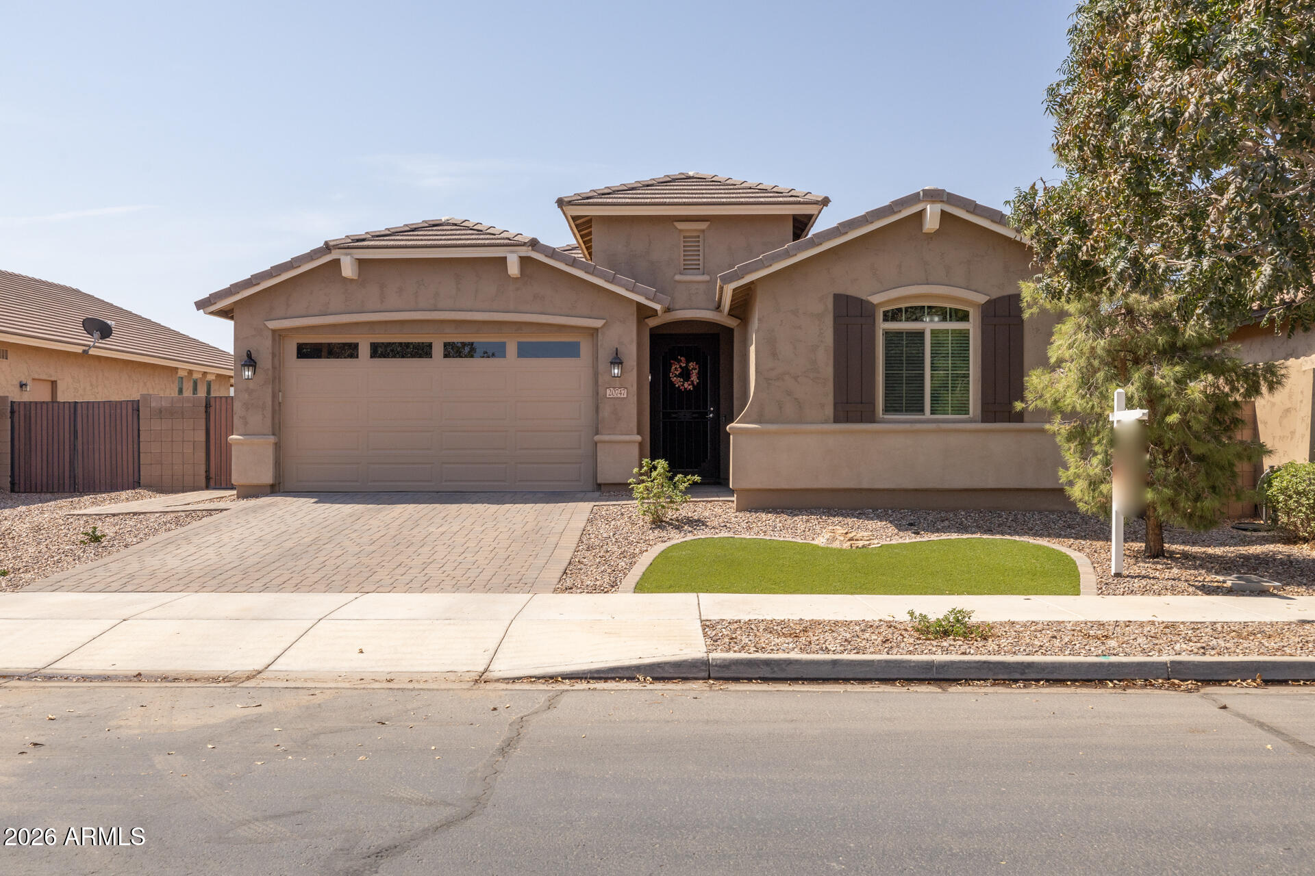 20747 E MOCKINGBIRD Drive