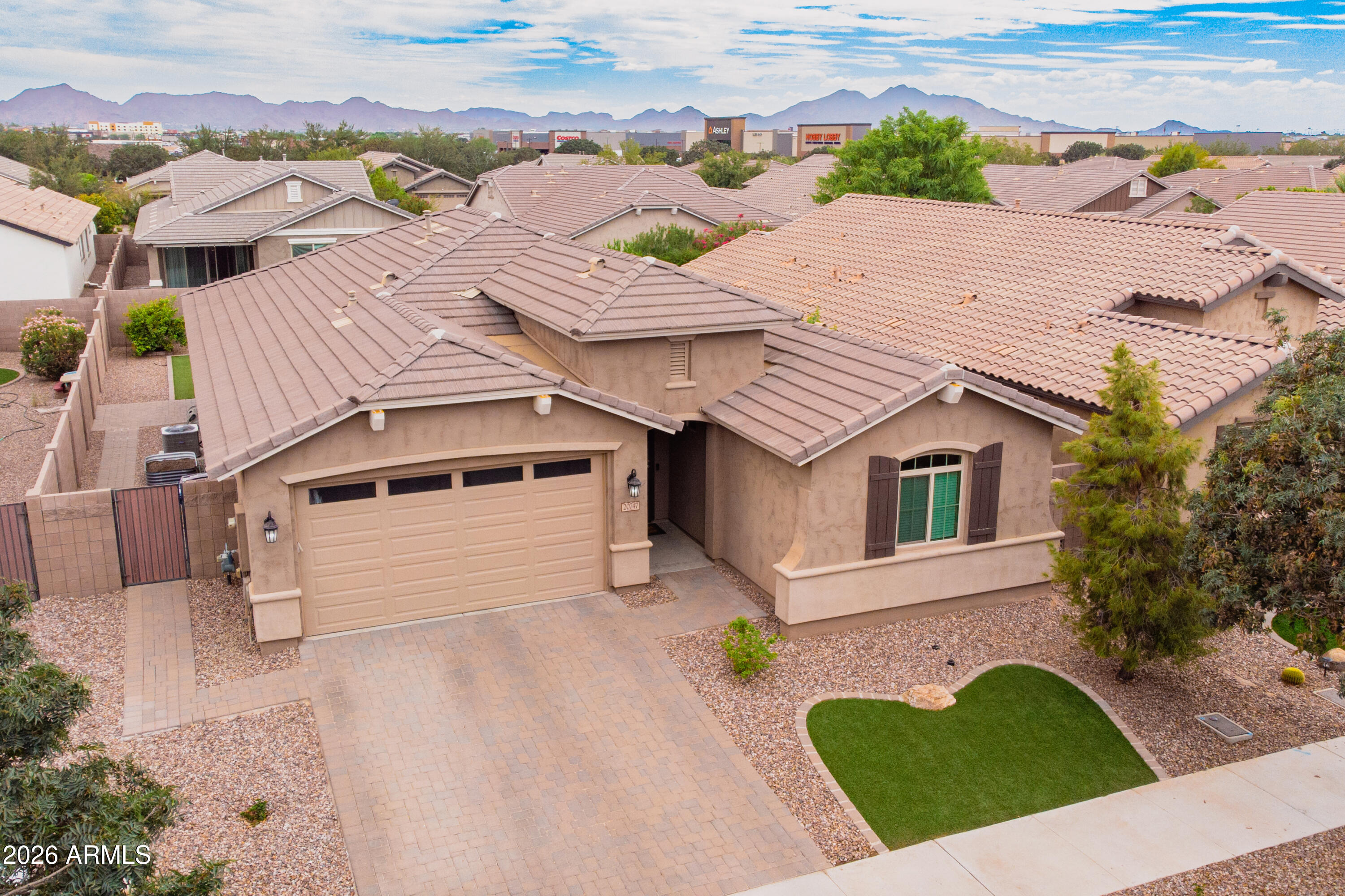 20747 E MOCKINGBIRD Drive