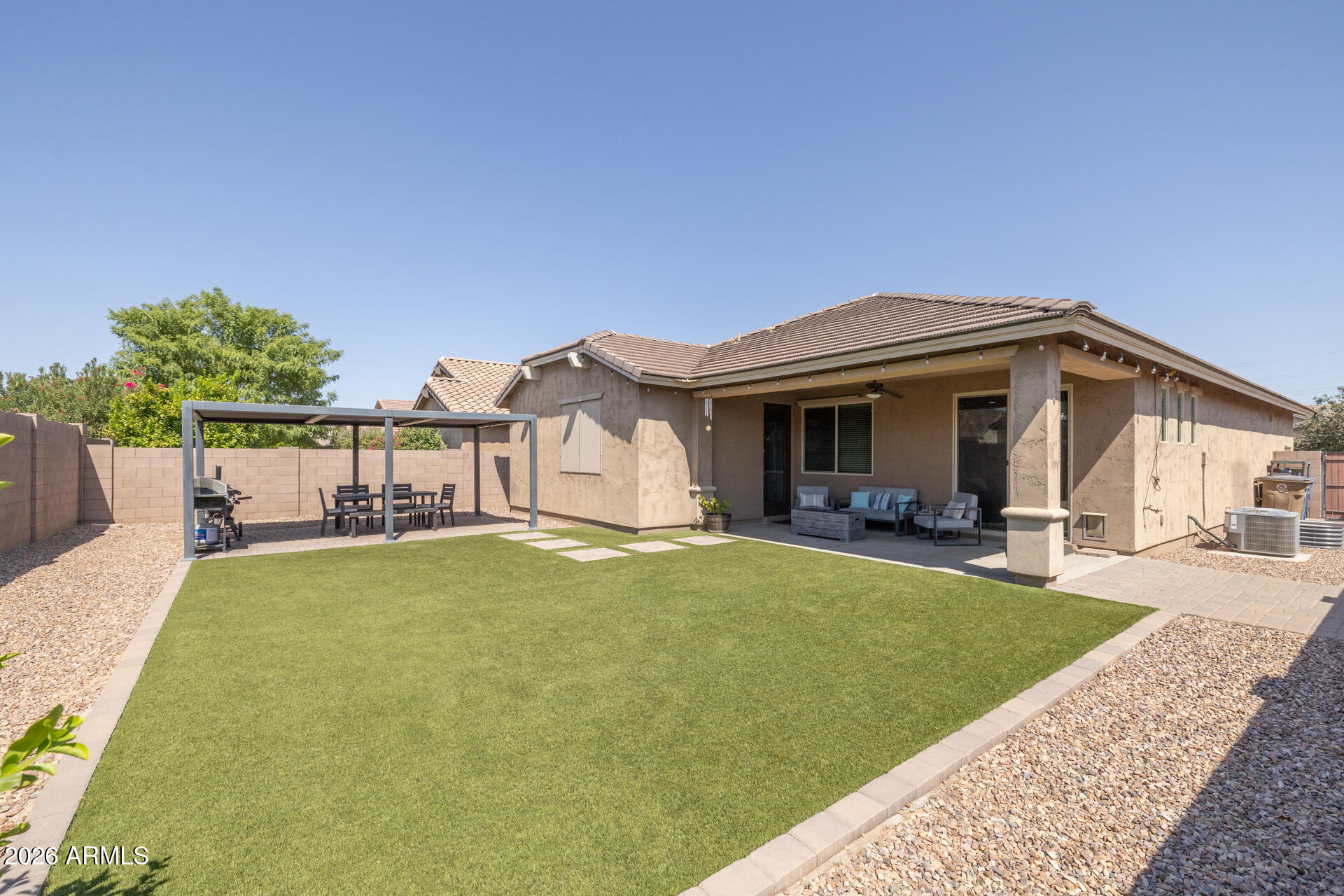 20747 E MOCKINGBIRD Drive
