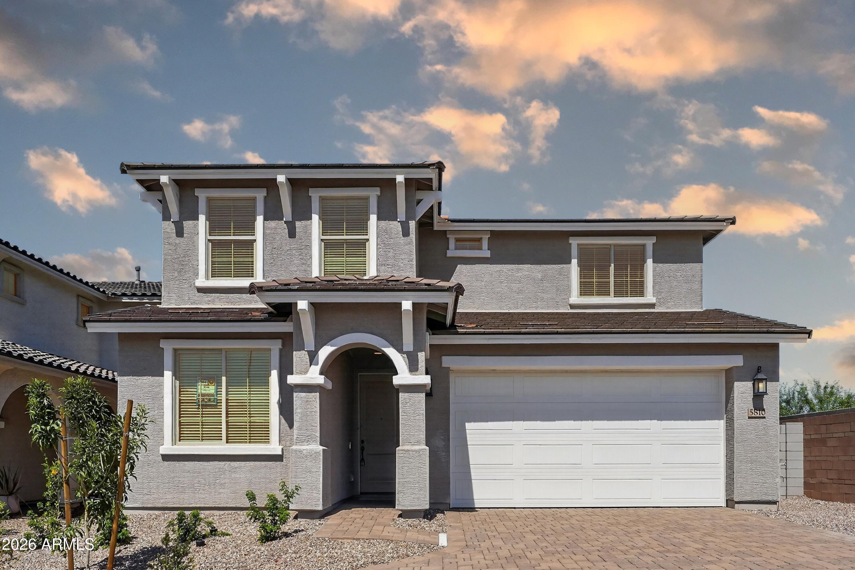 5810 S HASSETT