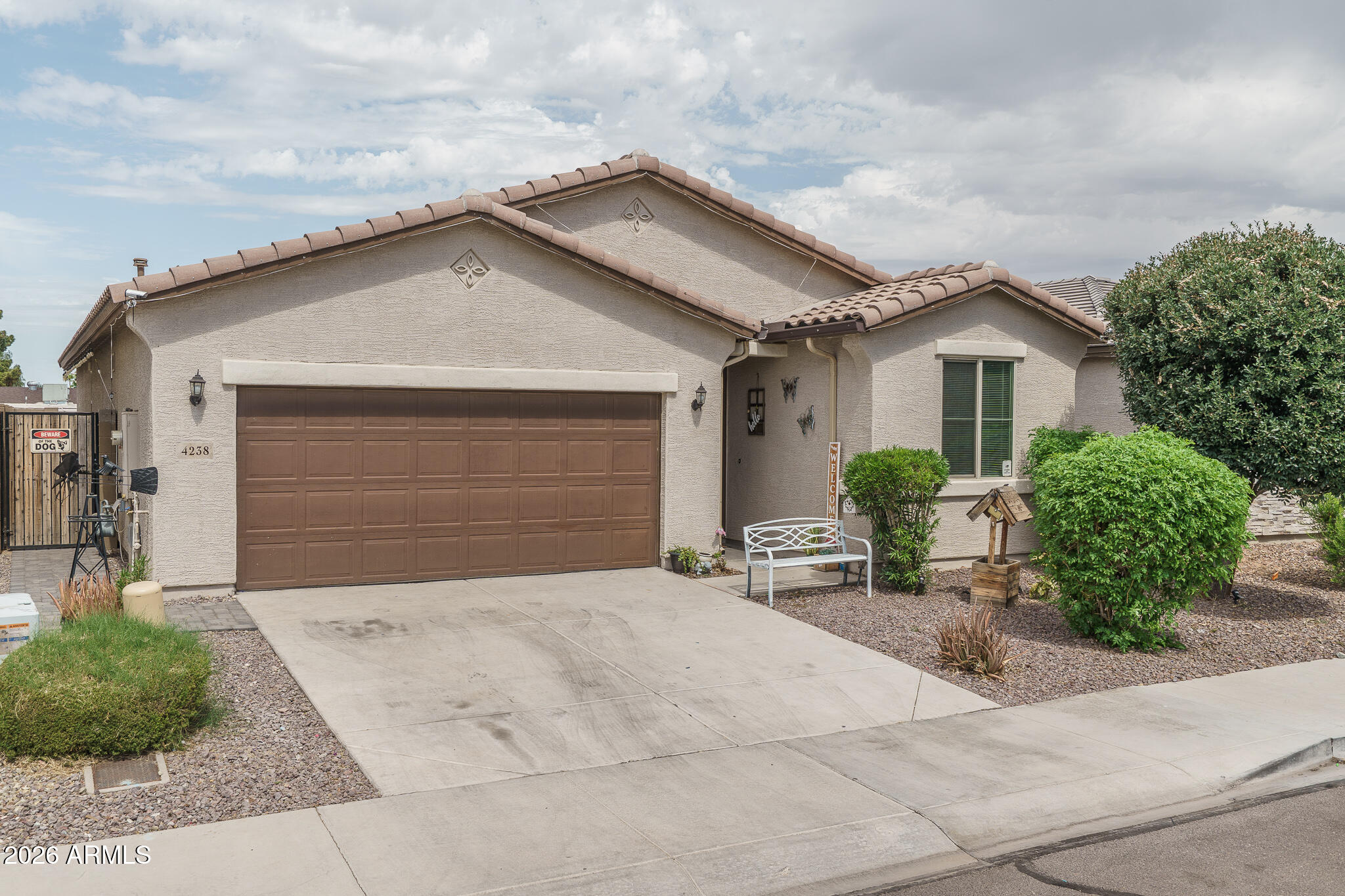4238 N 87TH Lane