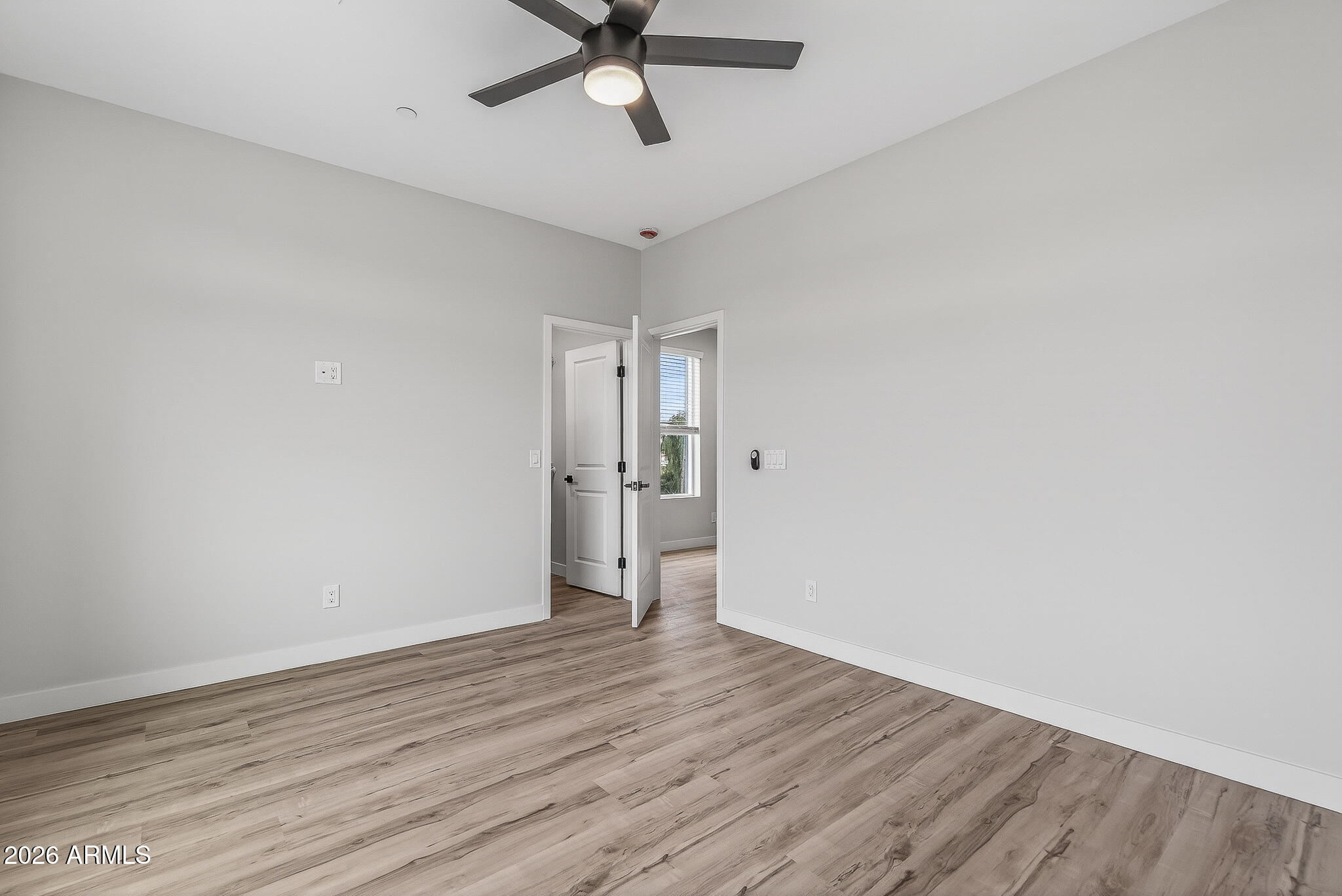 2601 E CLARENDON Avenue 13