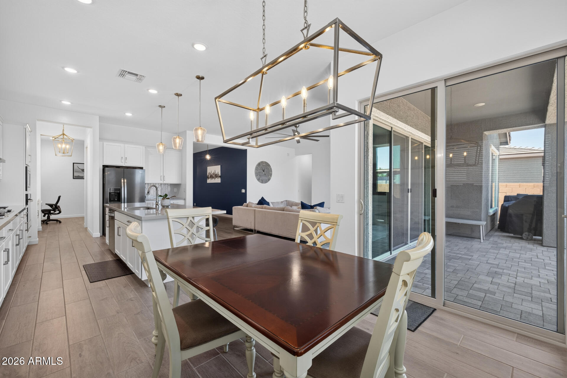 22612 E LORDS Way
