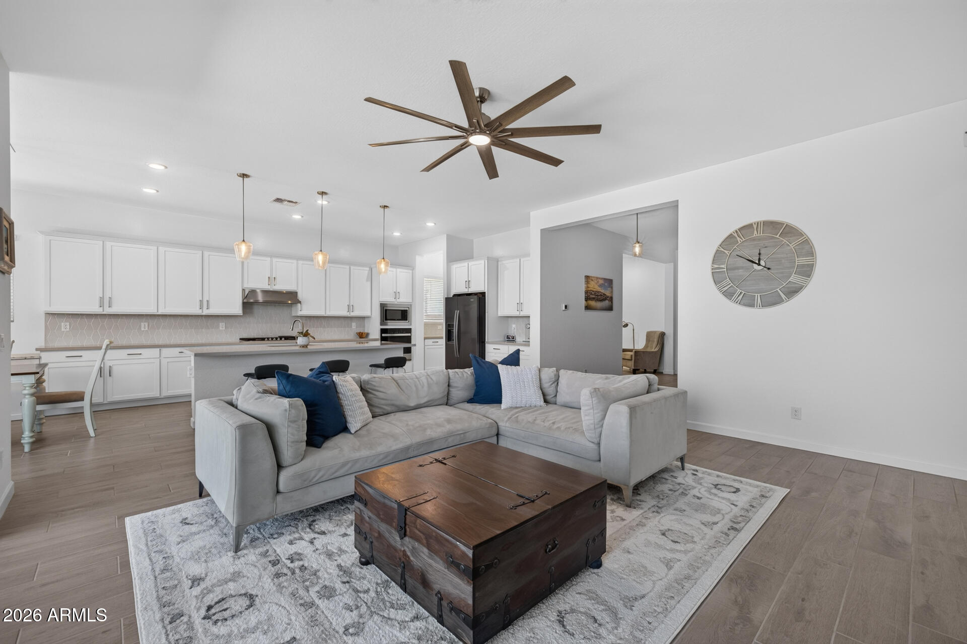 22612 E LORDS Way